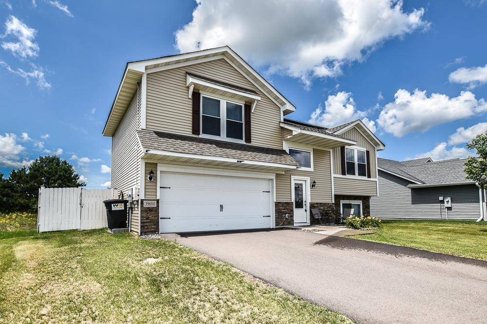 North Branch, MN 55056,39604 Fallbrook AVE