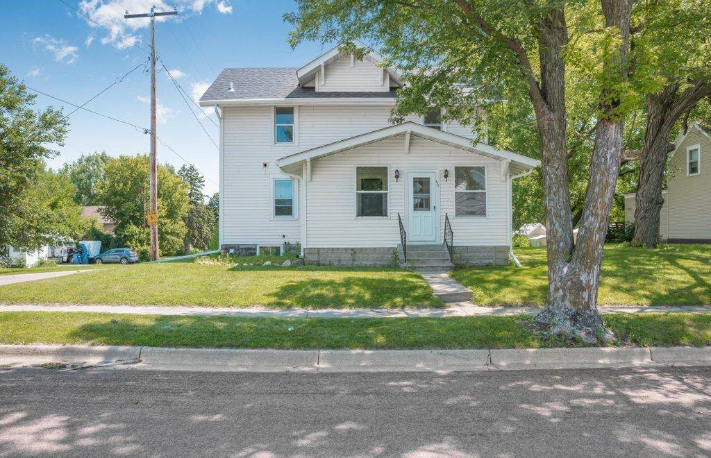 Gibbon, MN 55335,857 Bradley AVE