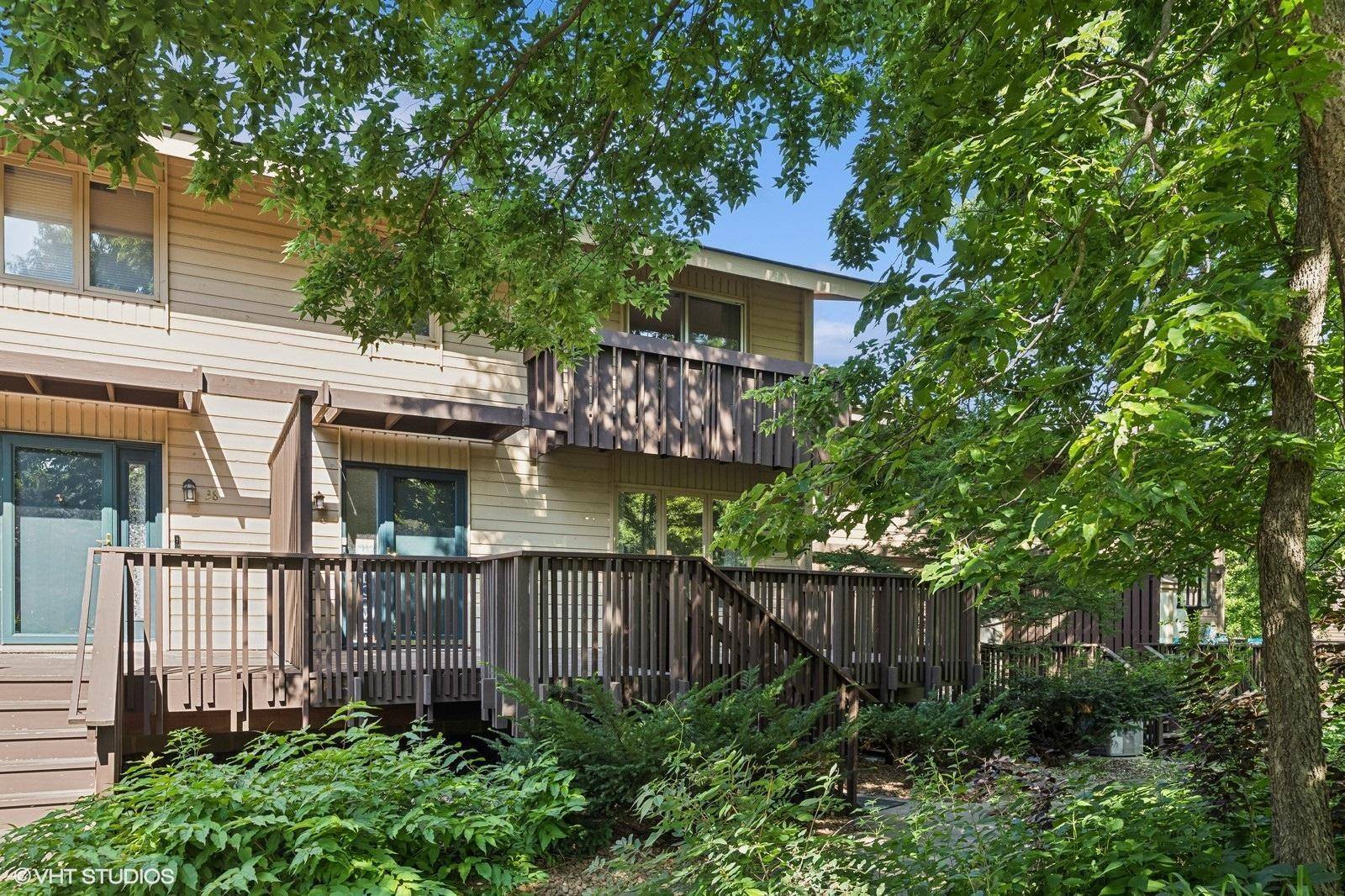 Burnsville, MN 55337,37 Birnamwood DR