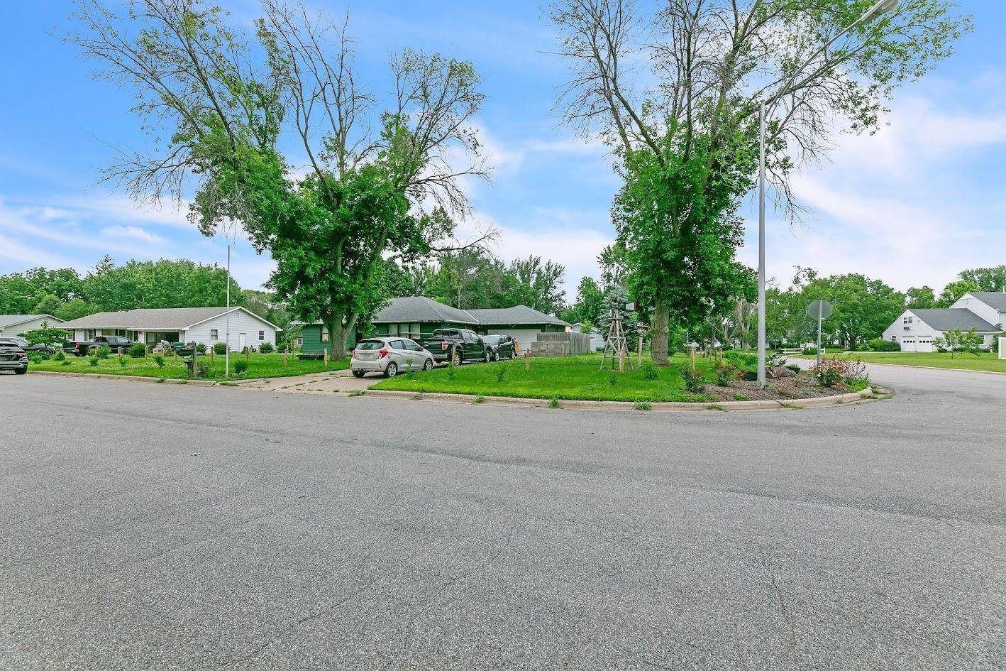 Le Sueur, MN 56058,119 Regency RD