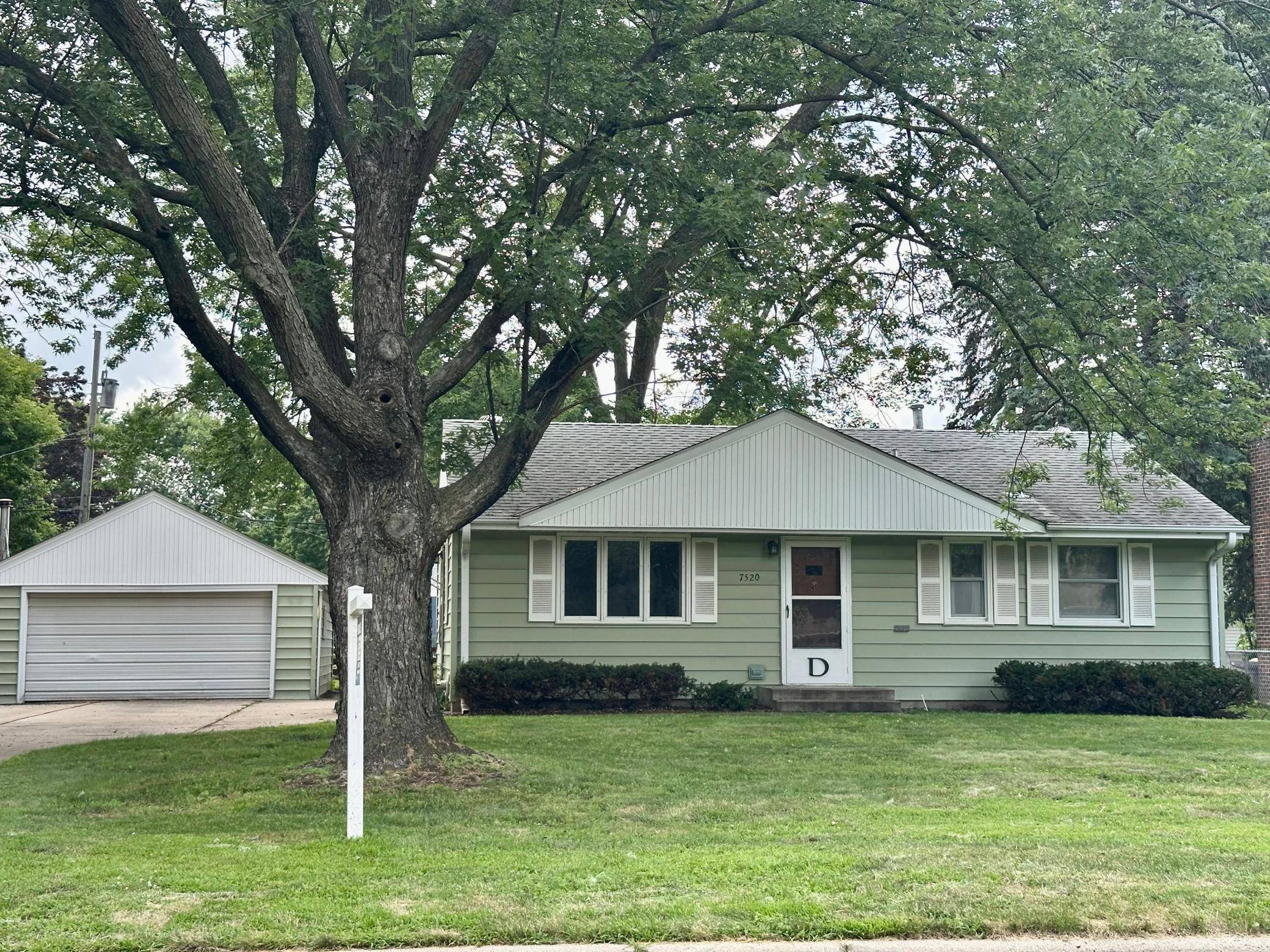 Richfield, MN 55423,7520 14th AVE S