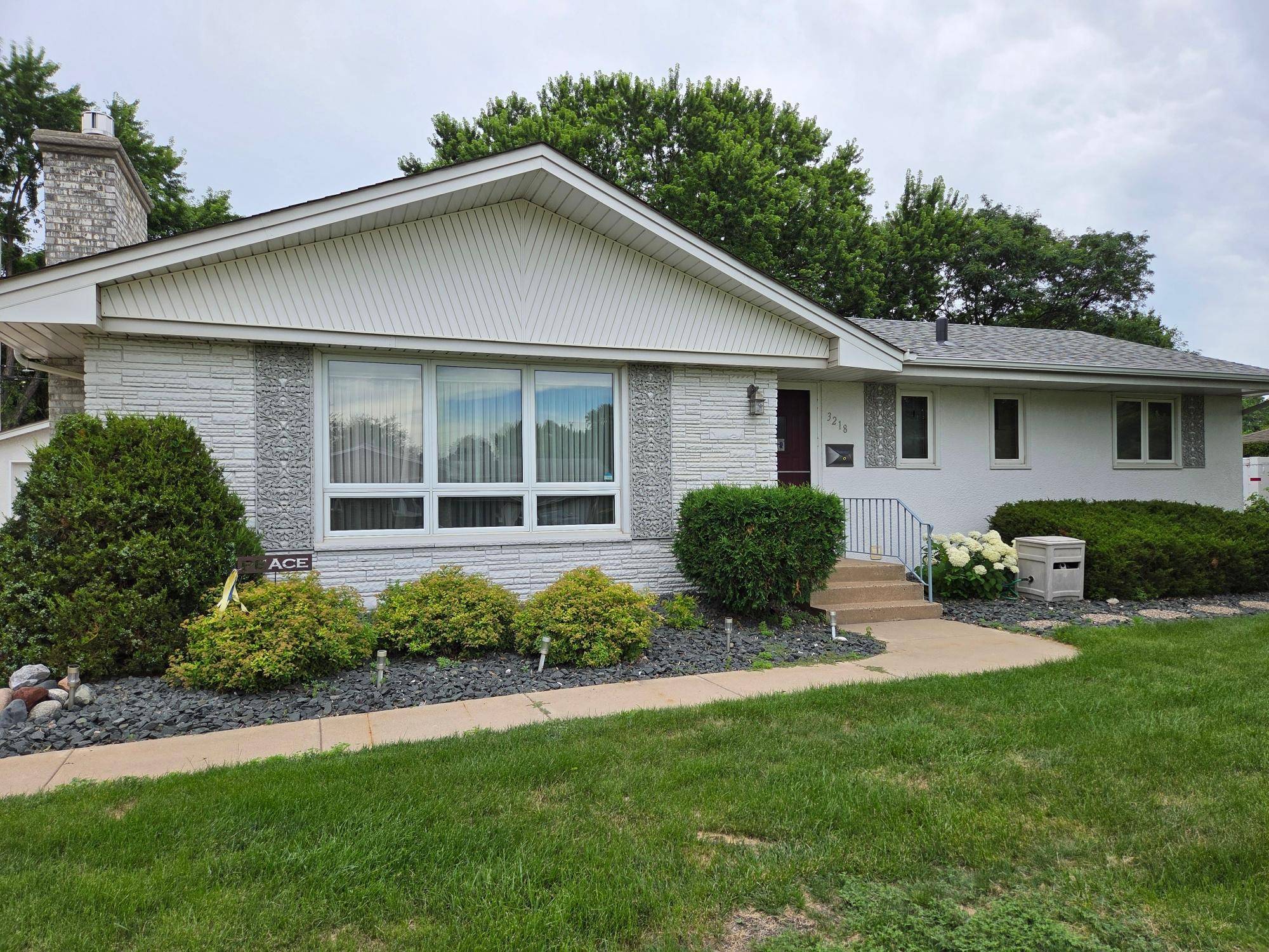Brooklyn Center, MN 55429,3218 Thurber RD