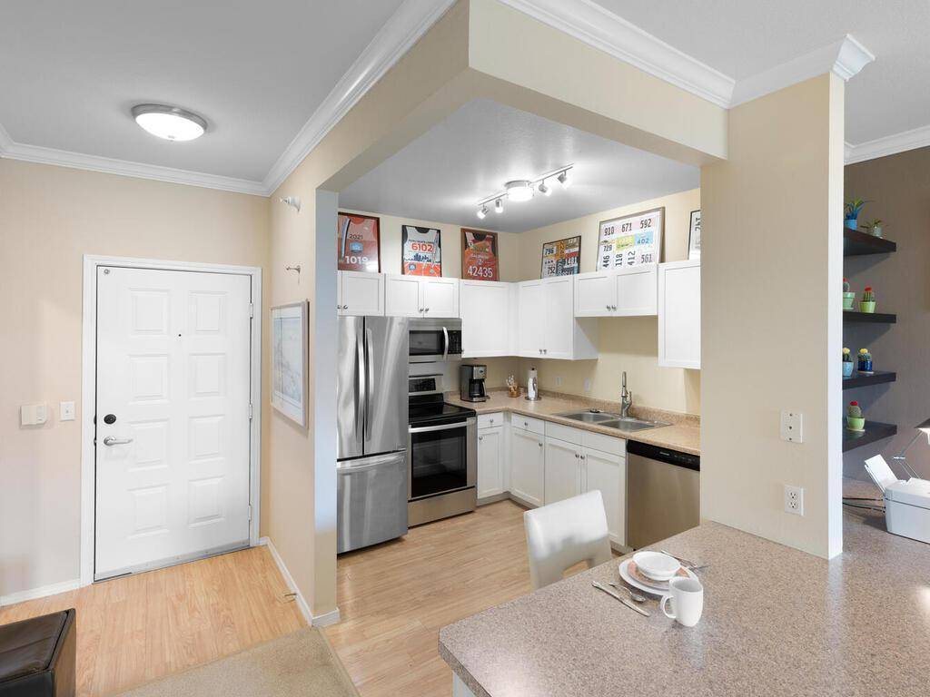 Eden Prairie, MN 55344,13580 Technology DR #3306