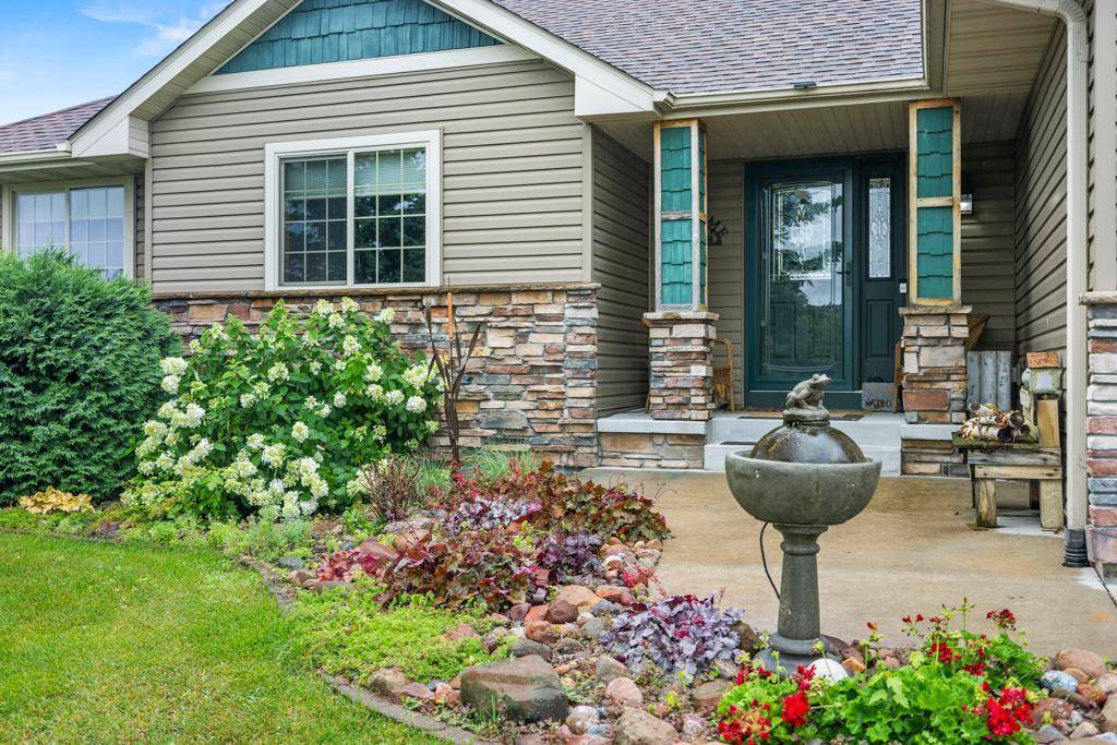 Cambridge, MN 55008,2398 8th LN SE