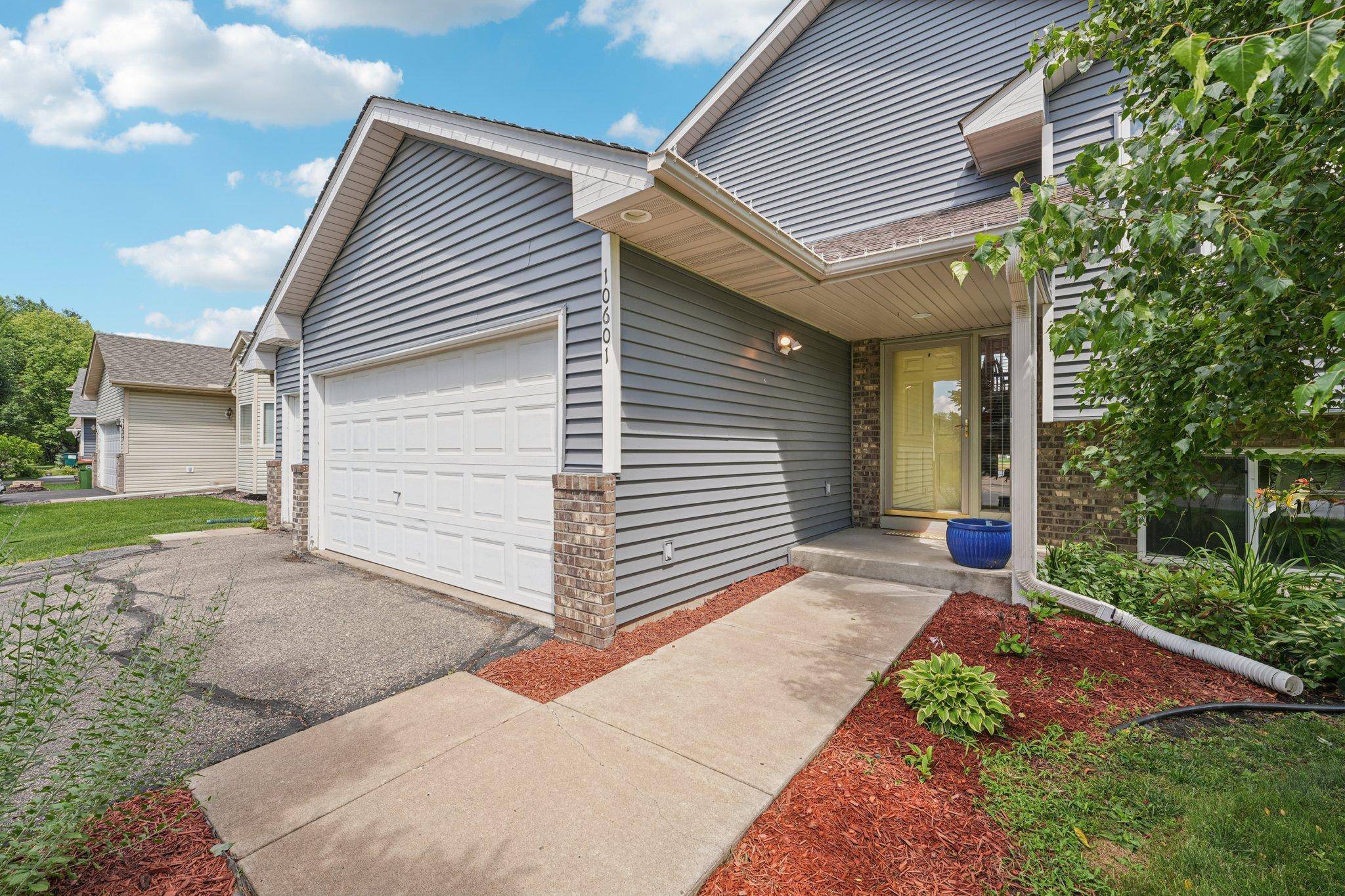 Blaine, MN 55434,10601 Able ST NE