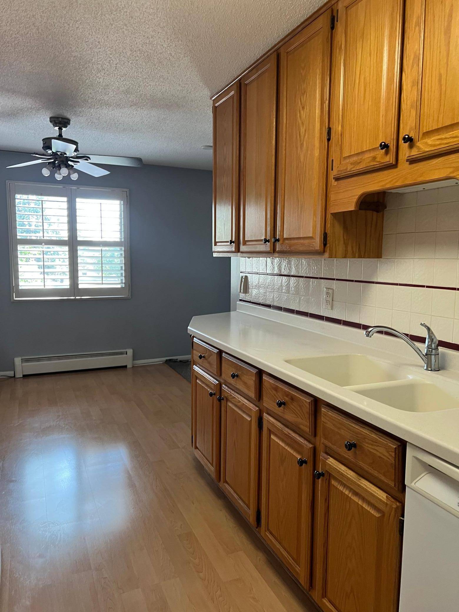 Edina, MN 55435,4101 Parklawn AVE #202