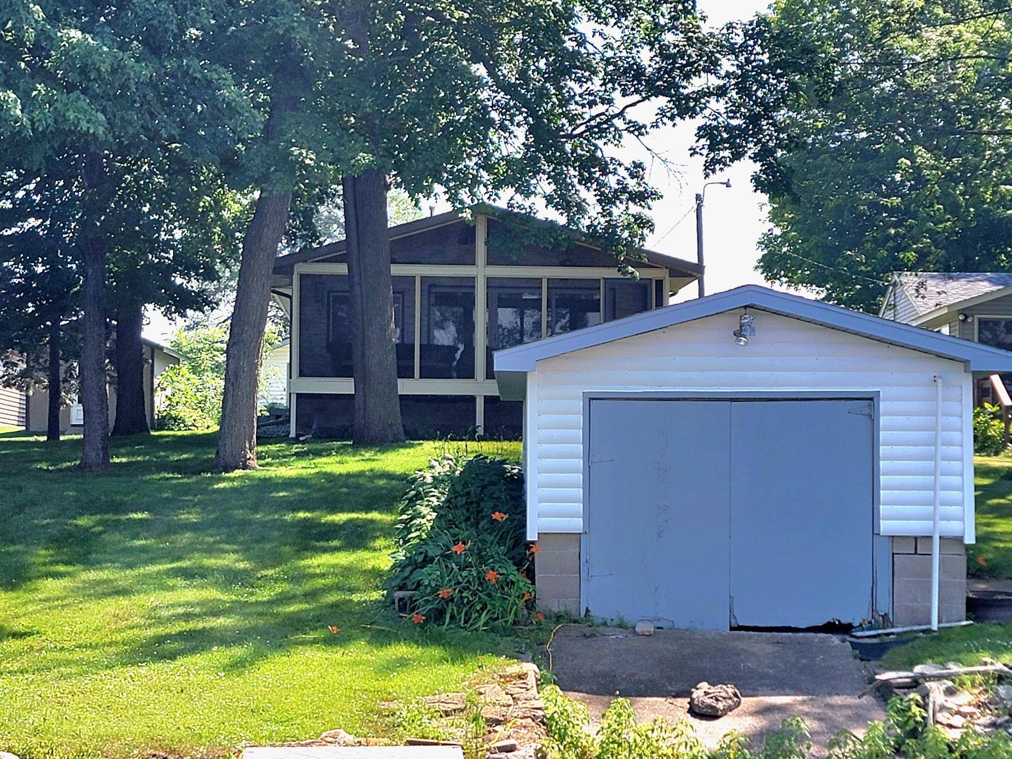 Isle, MN 56342,3454 Vista RD