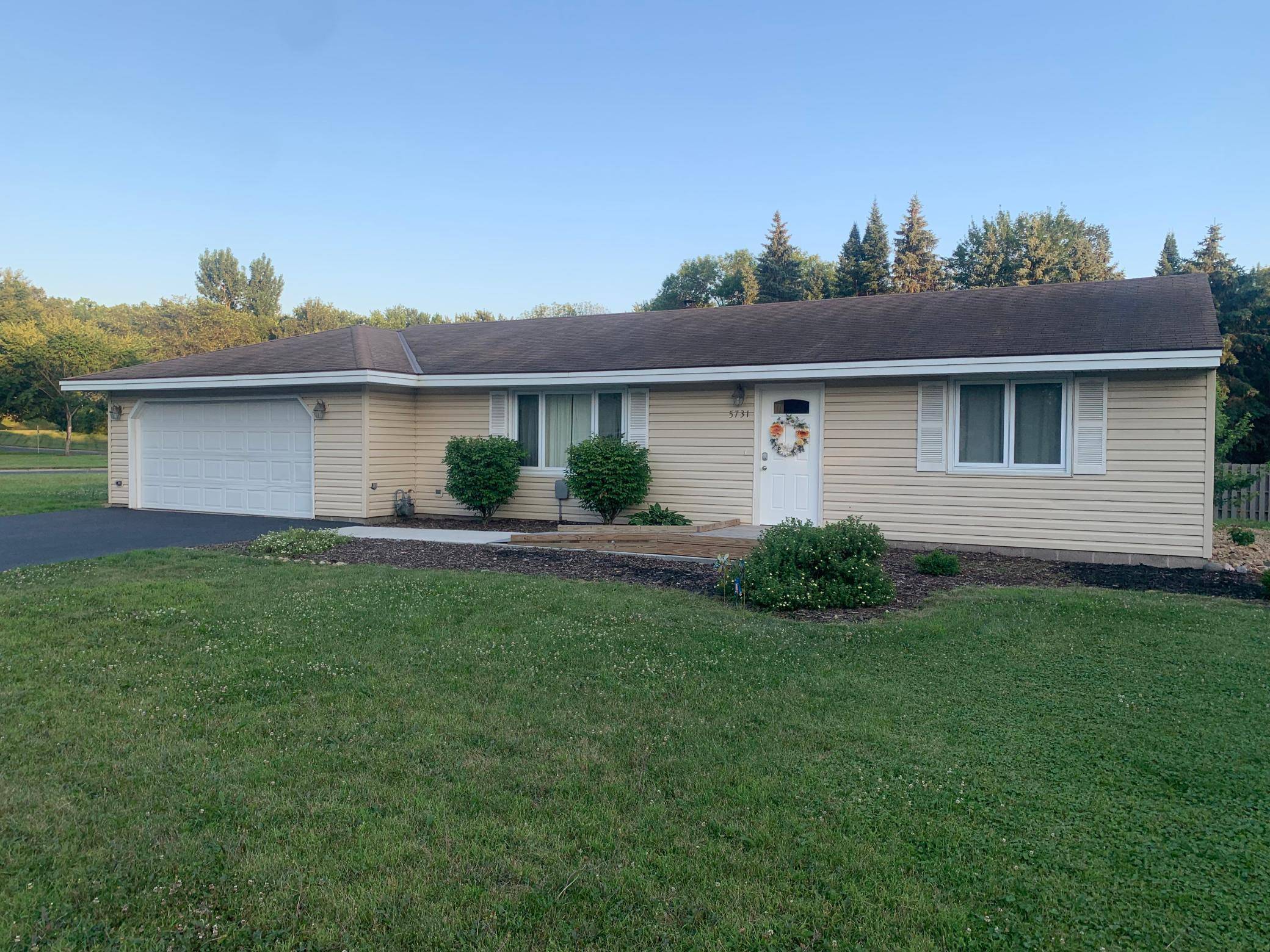 Prior Lake, MN 55372,5731 Maves TRL SE