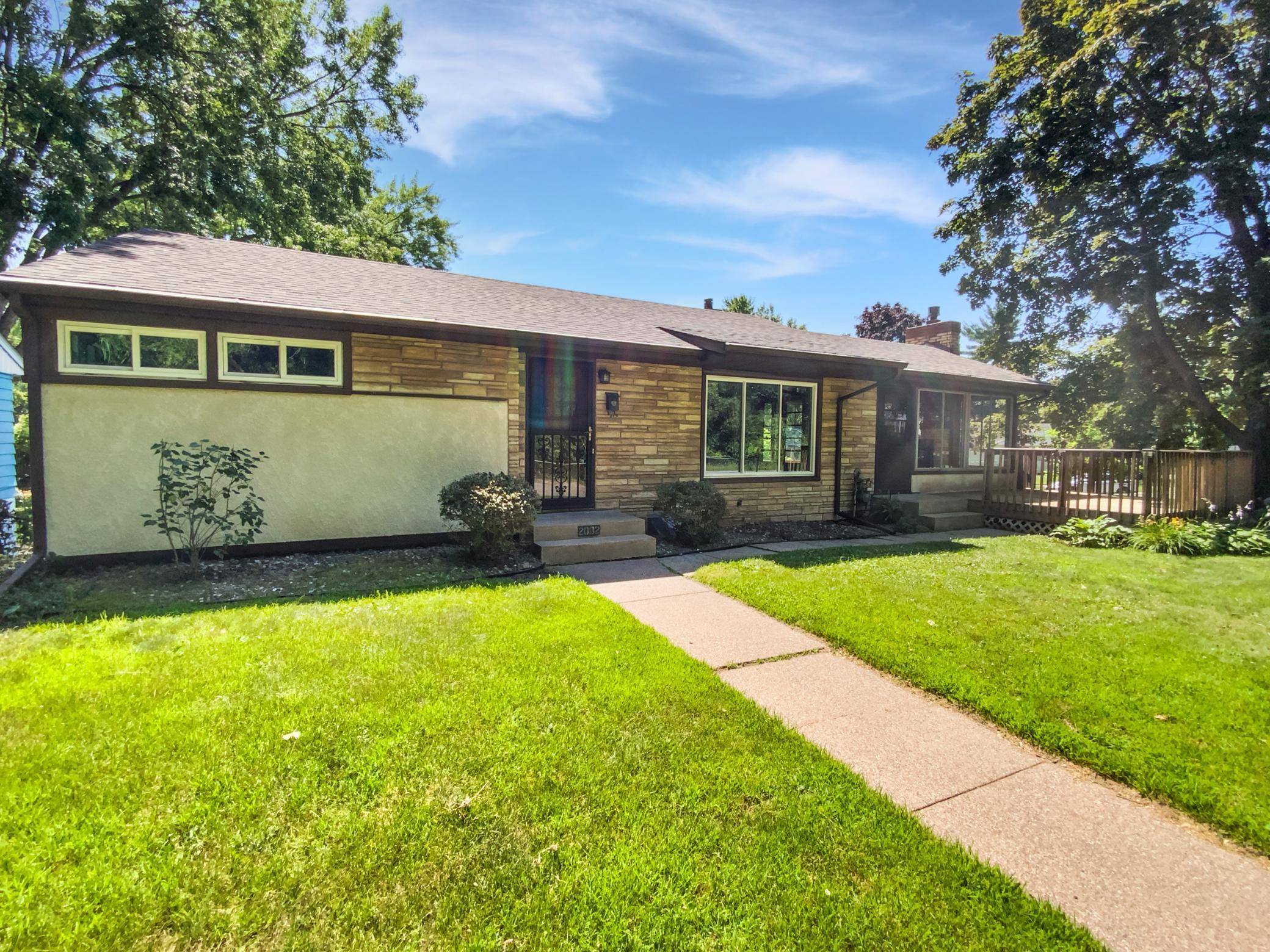 Saint Paul, MN 55119,2082 Waukon AVE