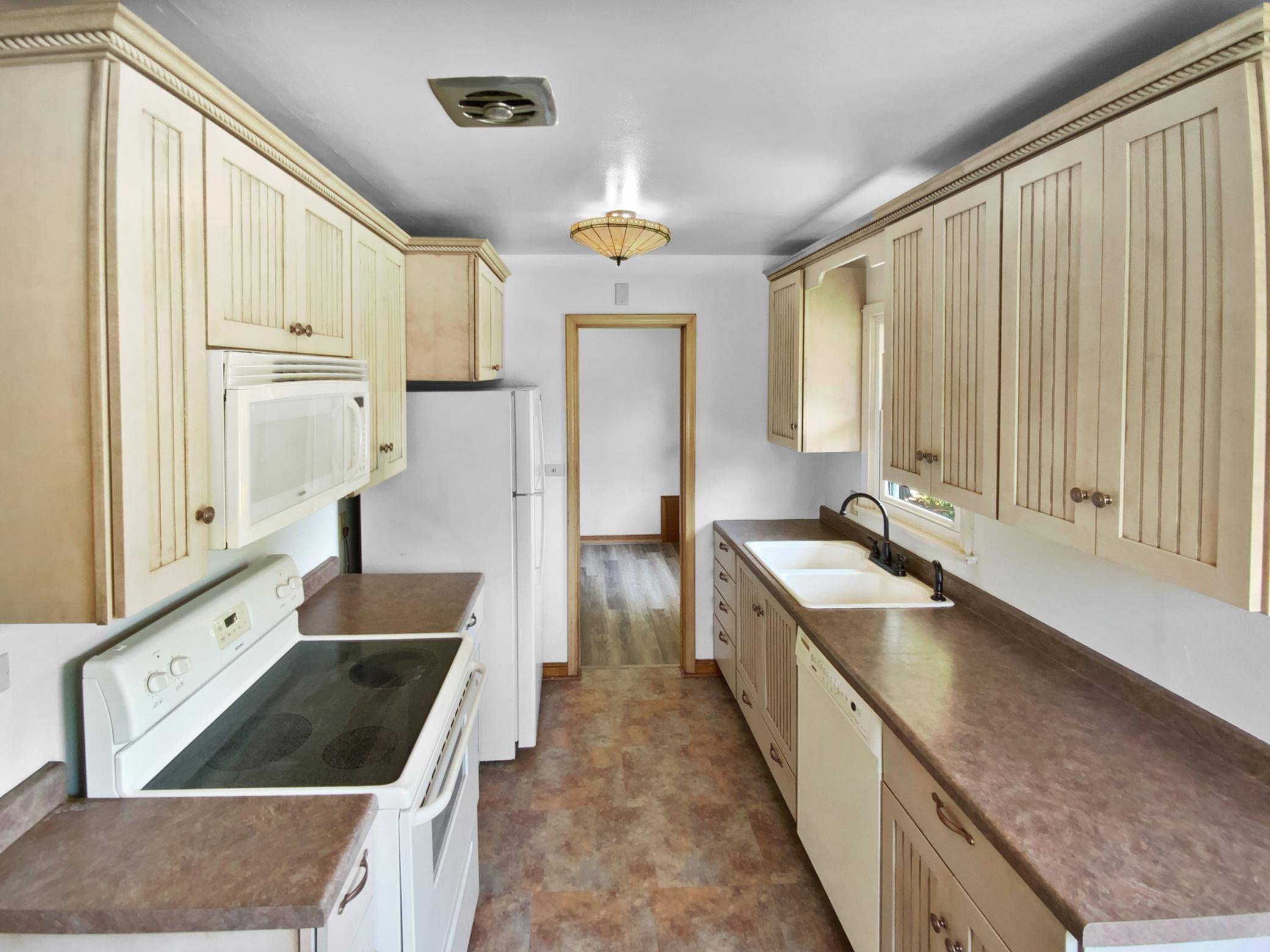 Saint Paul, MN 55119,2082 Waukon AVE