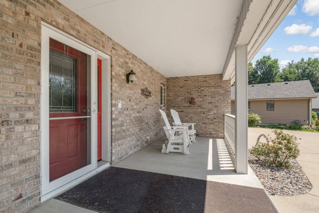 Champlin, MN 55316,251 Revere LN N