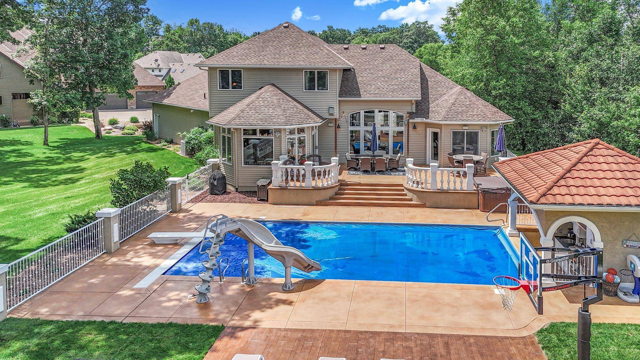 Sartell, MN 56377,1590 Blackberry CT