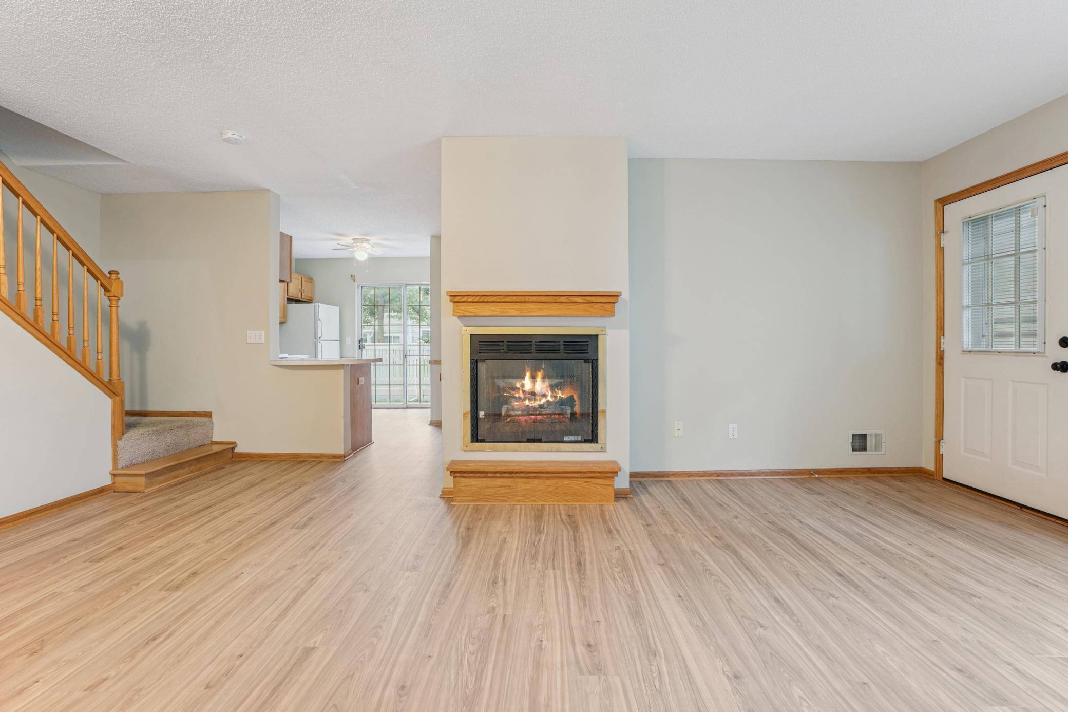 Woodbury, MN 55129,698 Mariner WAY