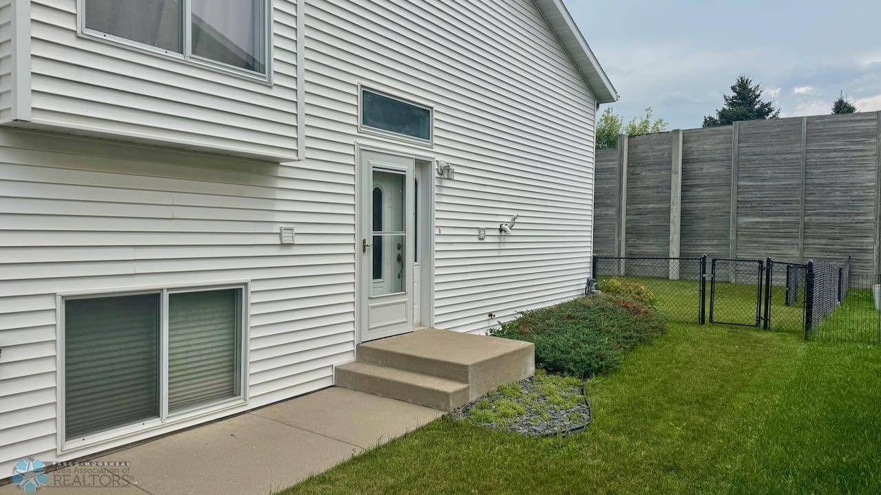 Moorhead, MN 56560,2608 Brookdale RD