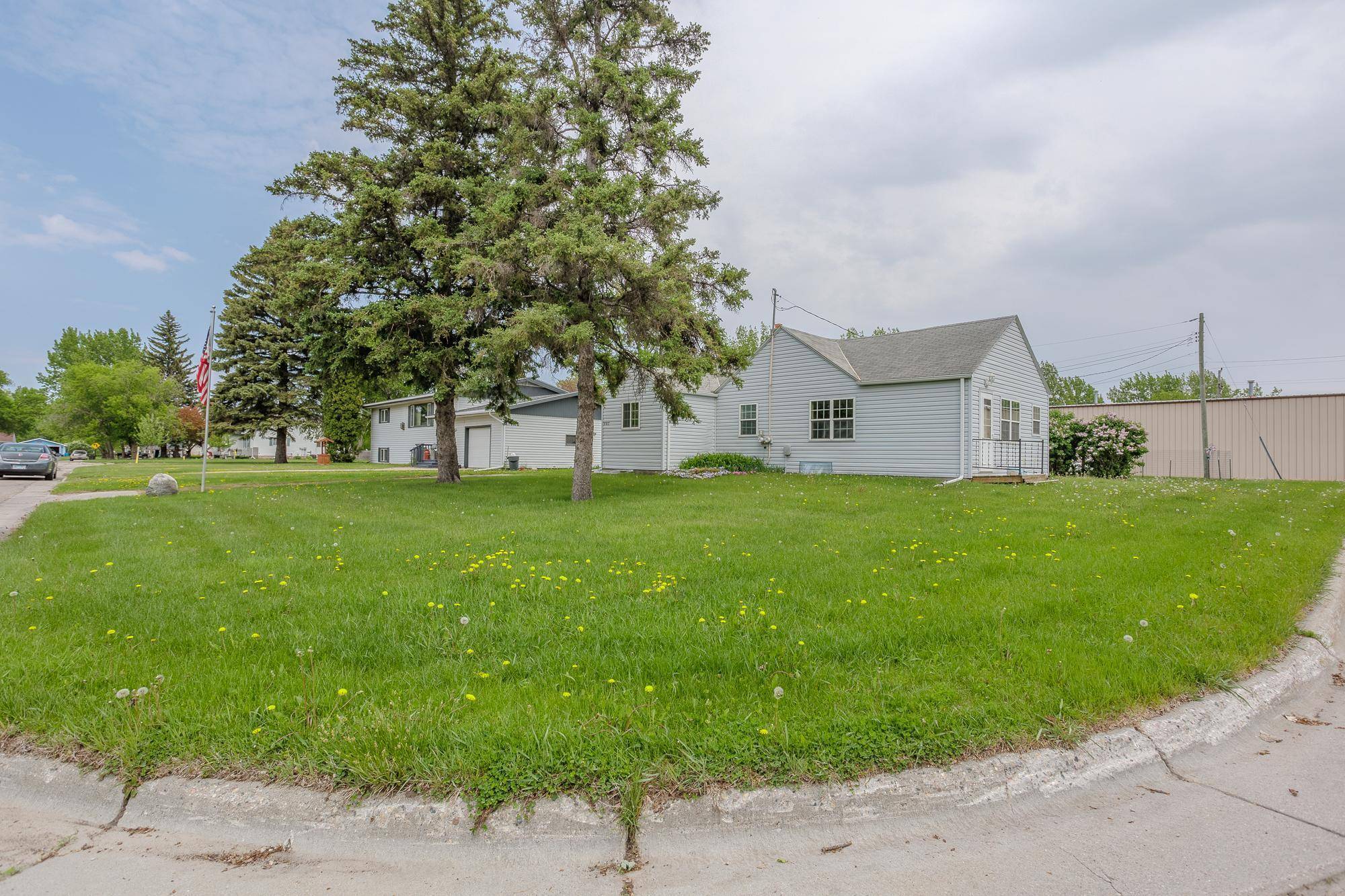 Red Lake Falls, MN 56750,607 Saint Johns AVE