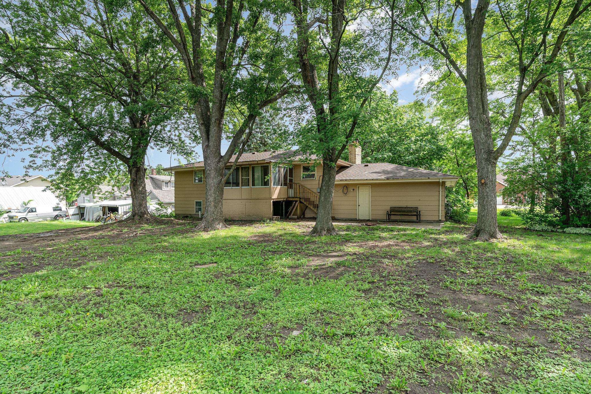 Shakopee, MN 55379,15756 Marystown RD