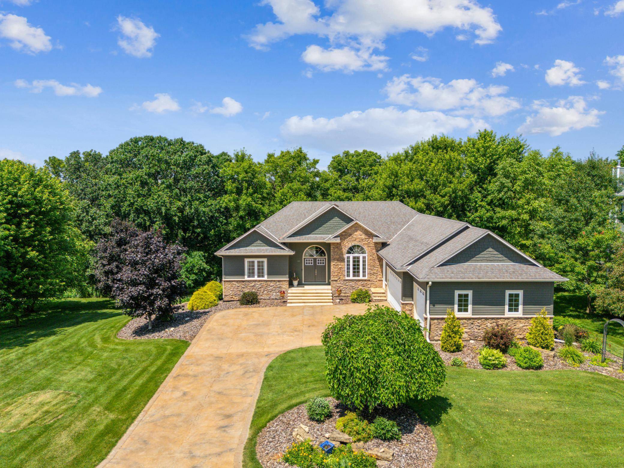 Prescott, WI 54021,469 Northern Lights DR