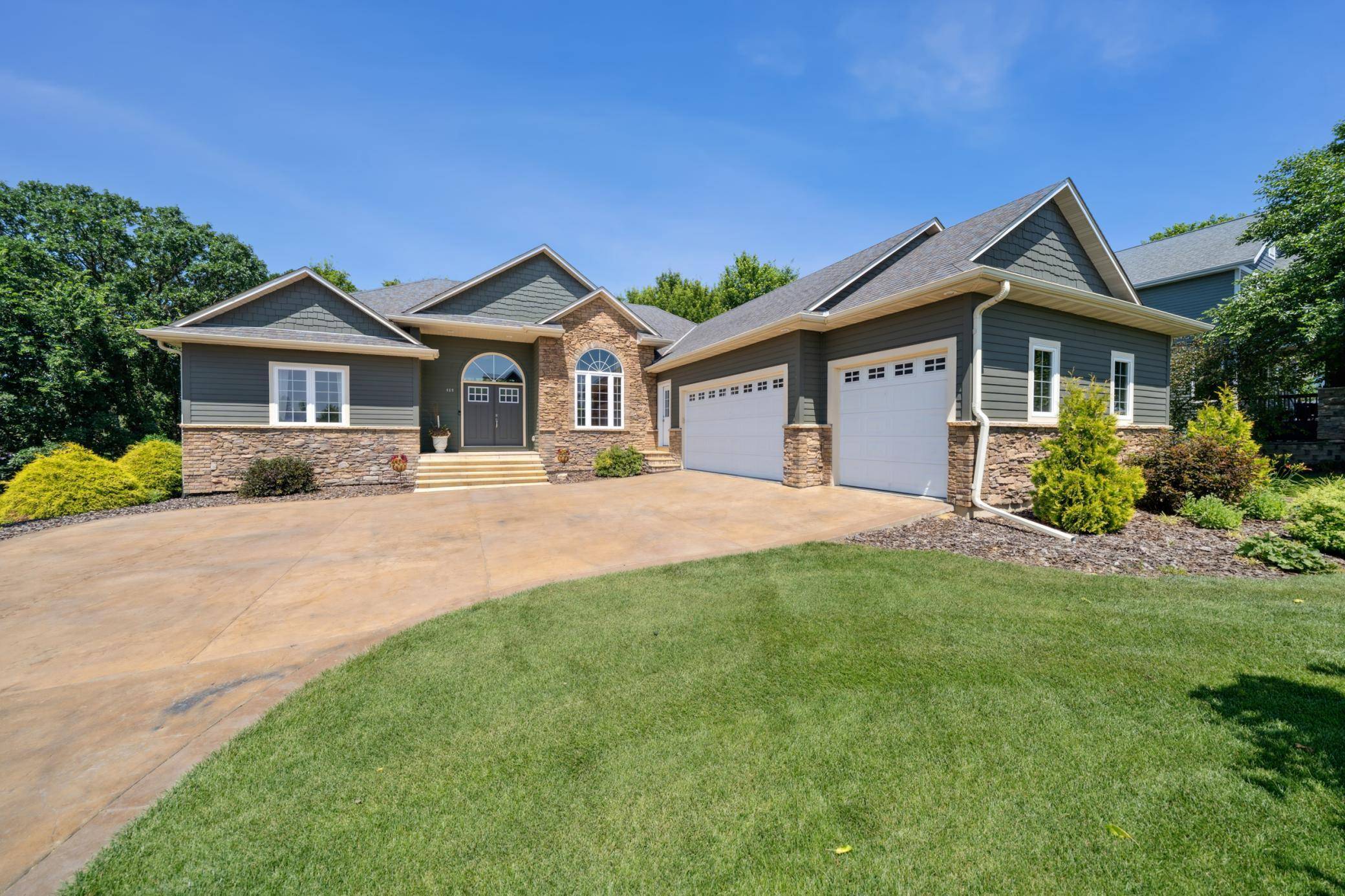 Prescott, WI 54021,469 Northern Lights DR