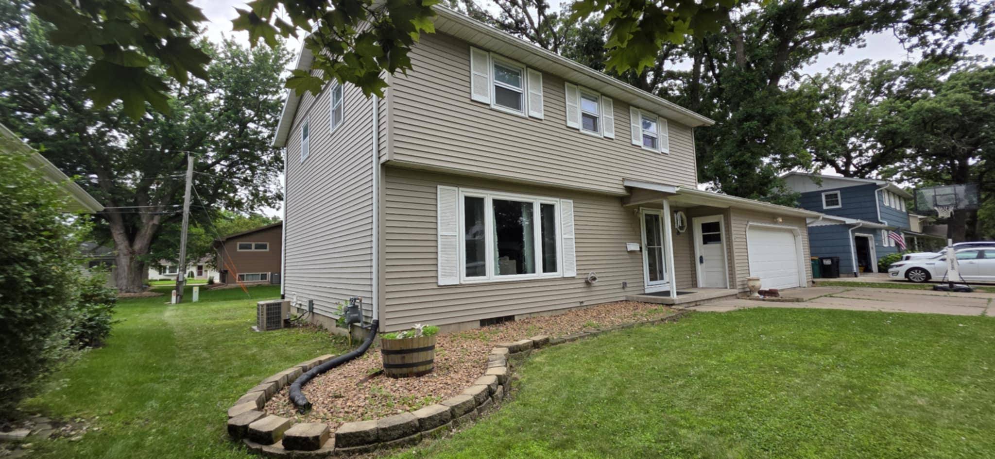 Albert Lea, MN 56007,308 Lloyd PL