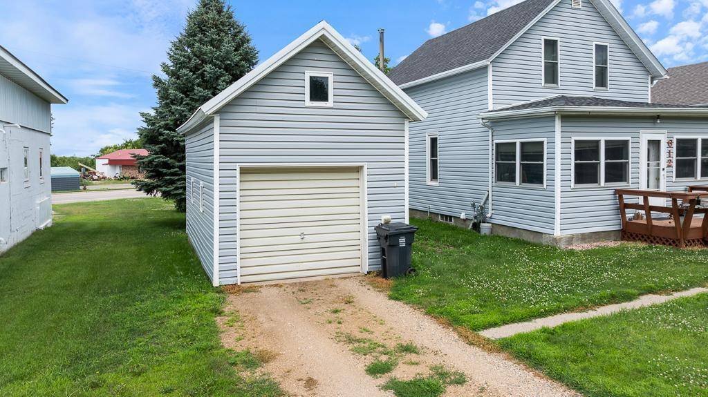 Tracy, MN 56175,612 Emory ST