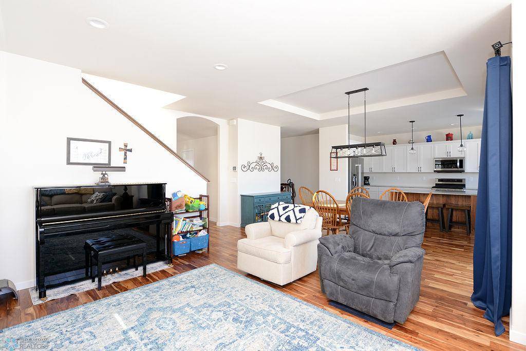 Fargo, ND 58104,6707 54th AVE S