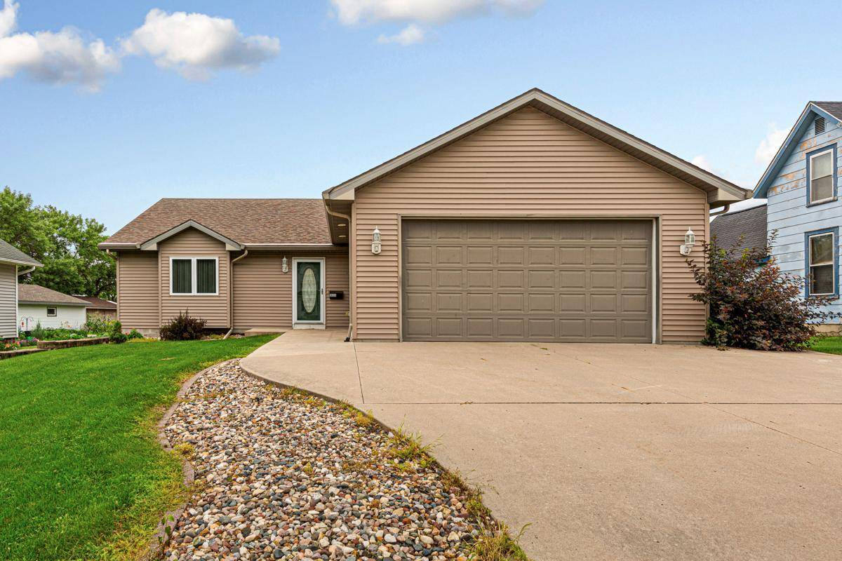 Waterville, MN 56096,311 Common ST
