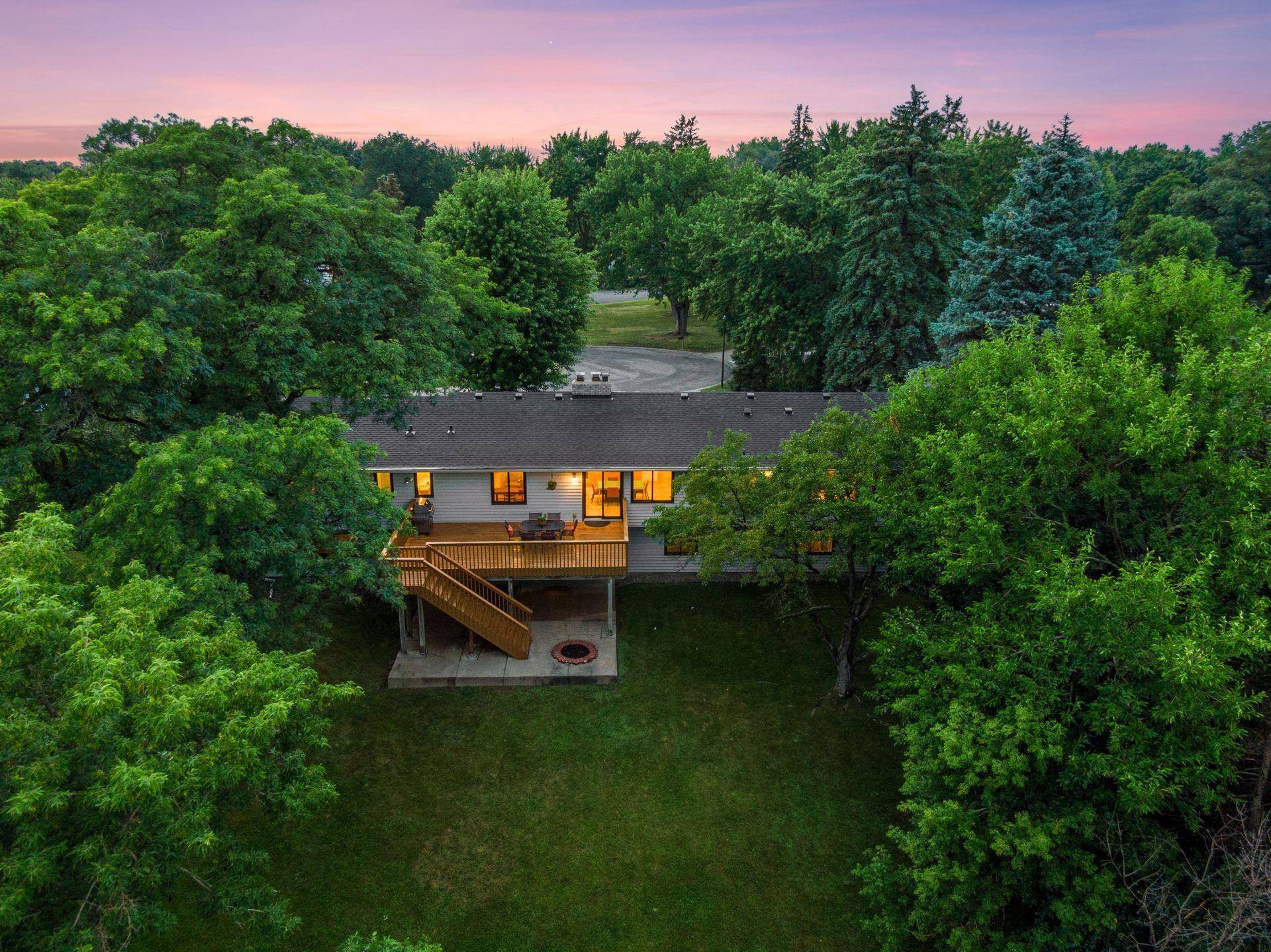 Golden Valley, MN 55427,7329 Ridgeway RD