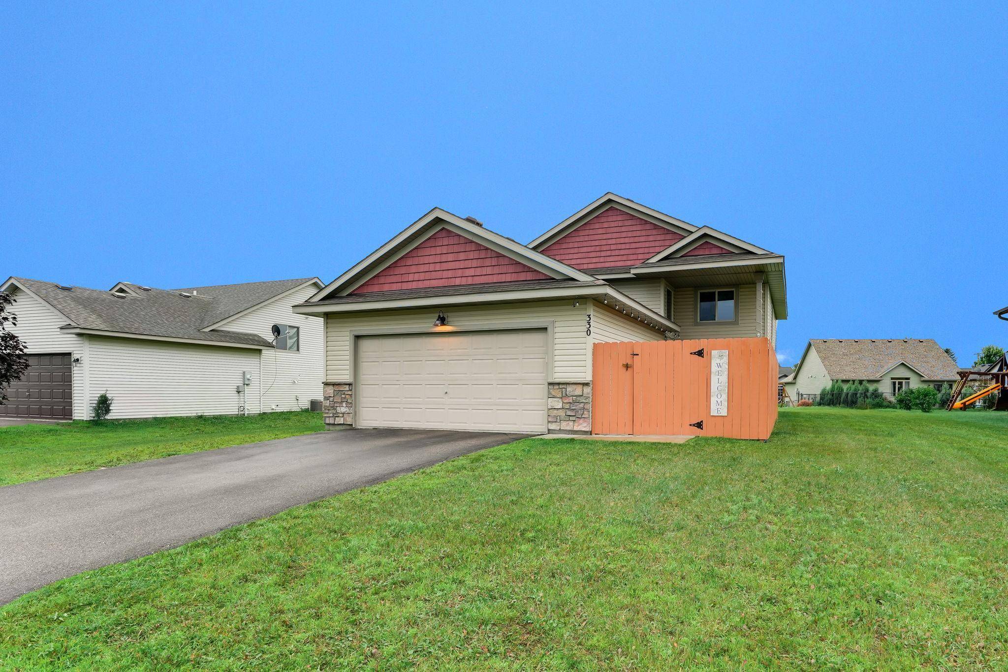 Osceola, WI 54020,330 Staples RD