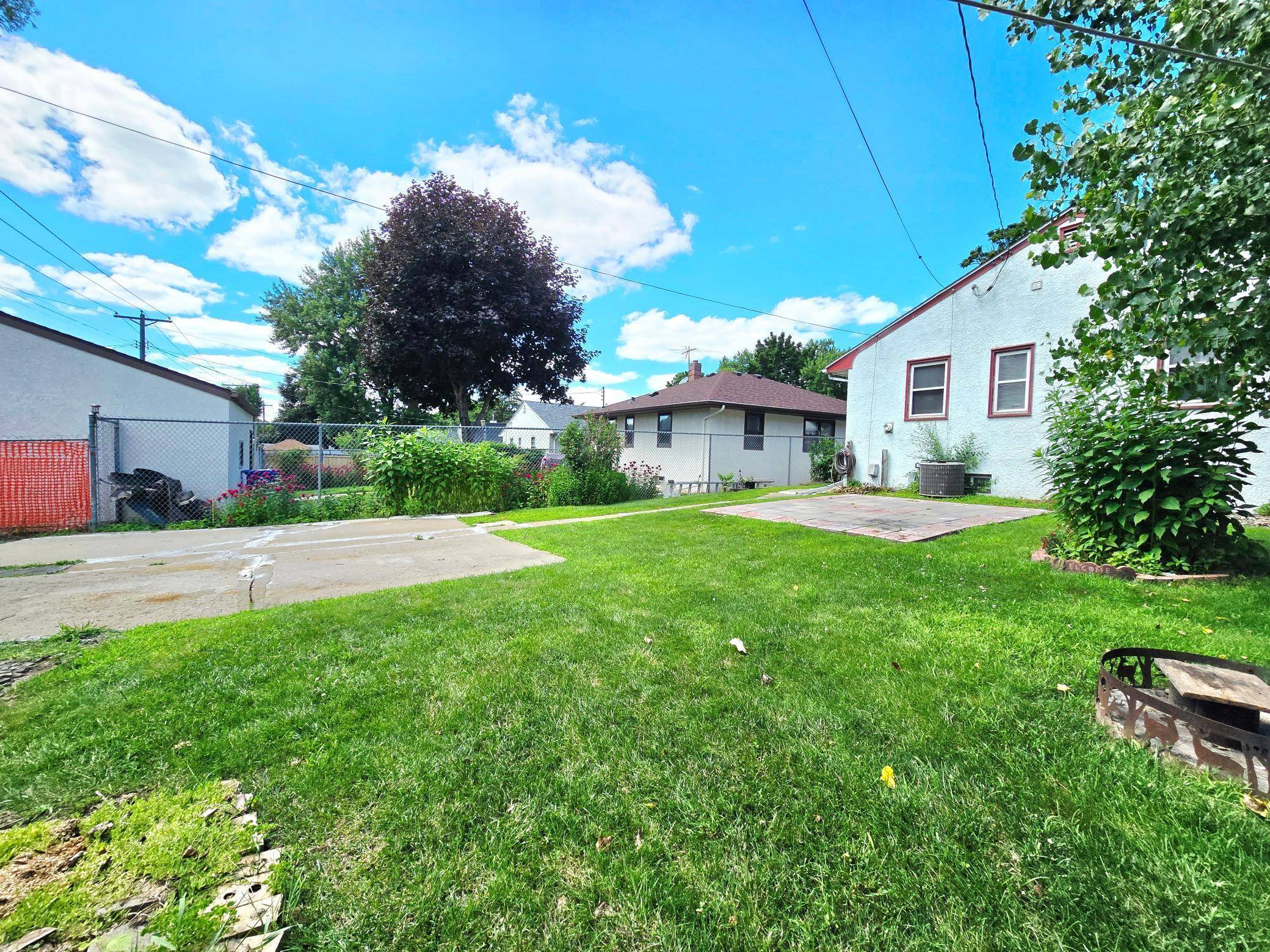 Saint Paul, MN 55119,2172 Reaney AVE E