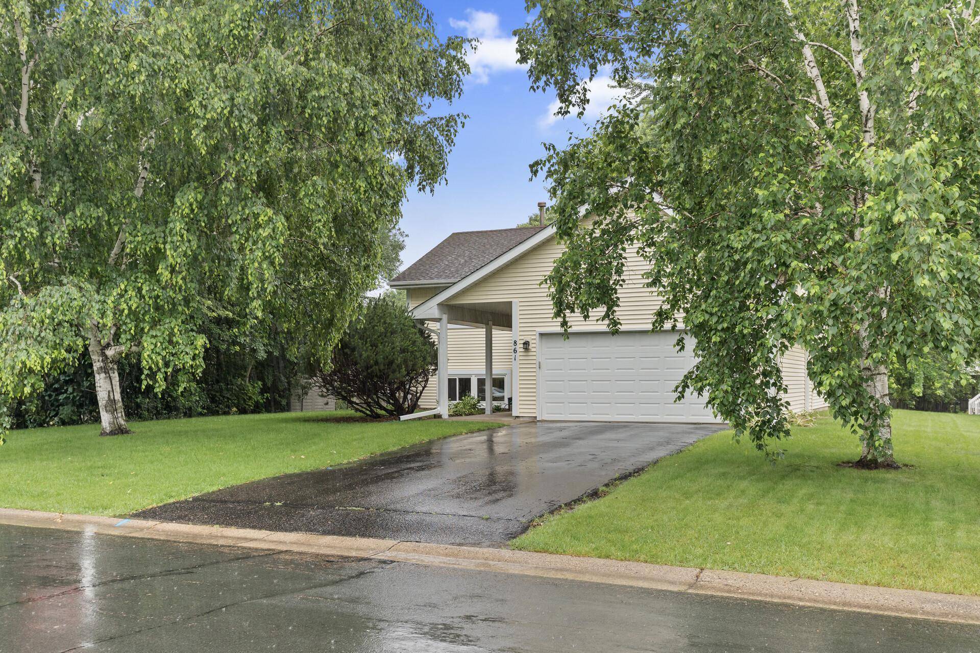 Chanhassen, MN 55317,861 Lake Susan DR