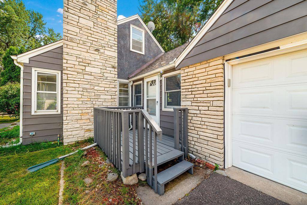 Roseville, MN 55113,2777 Oxford ST N