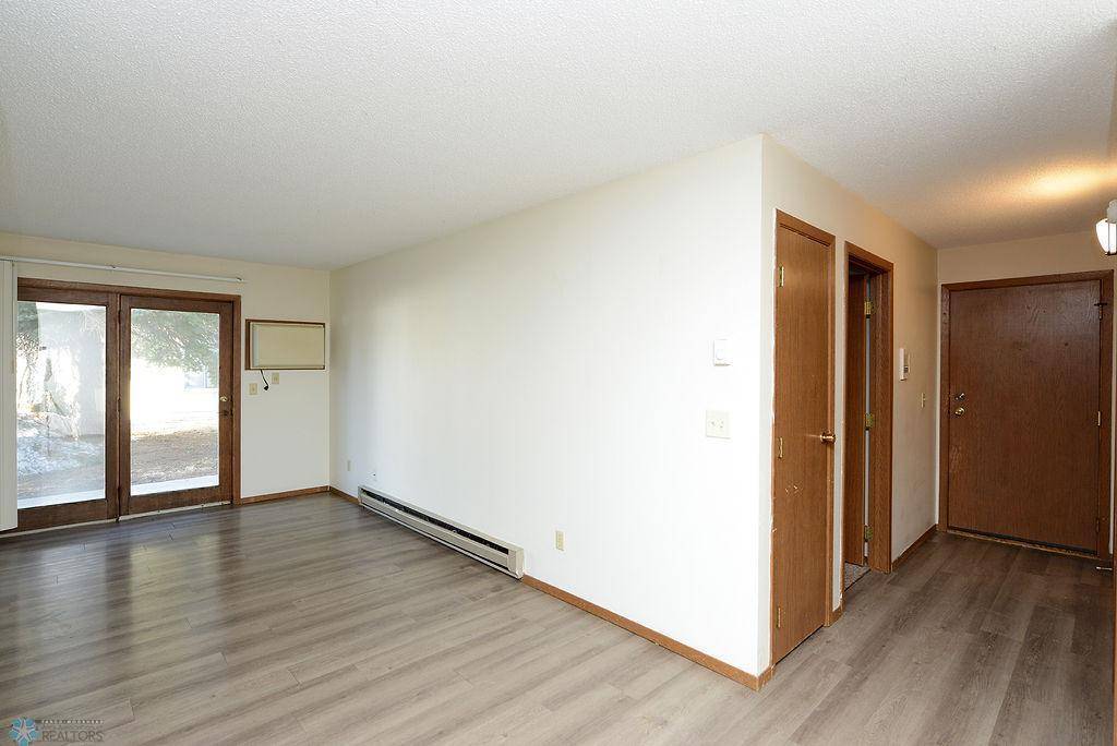 Fargo, ND 58103,3217 15th AVE S