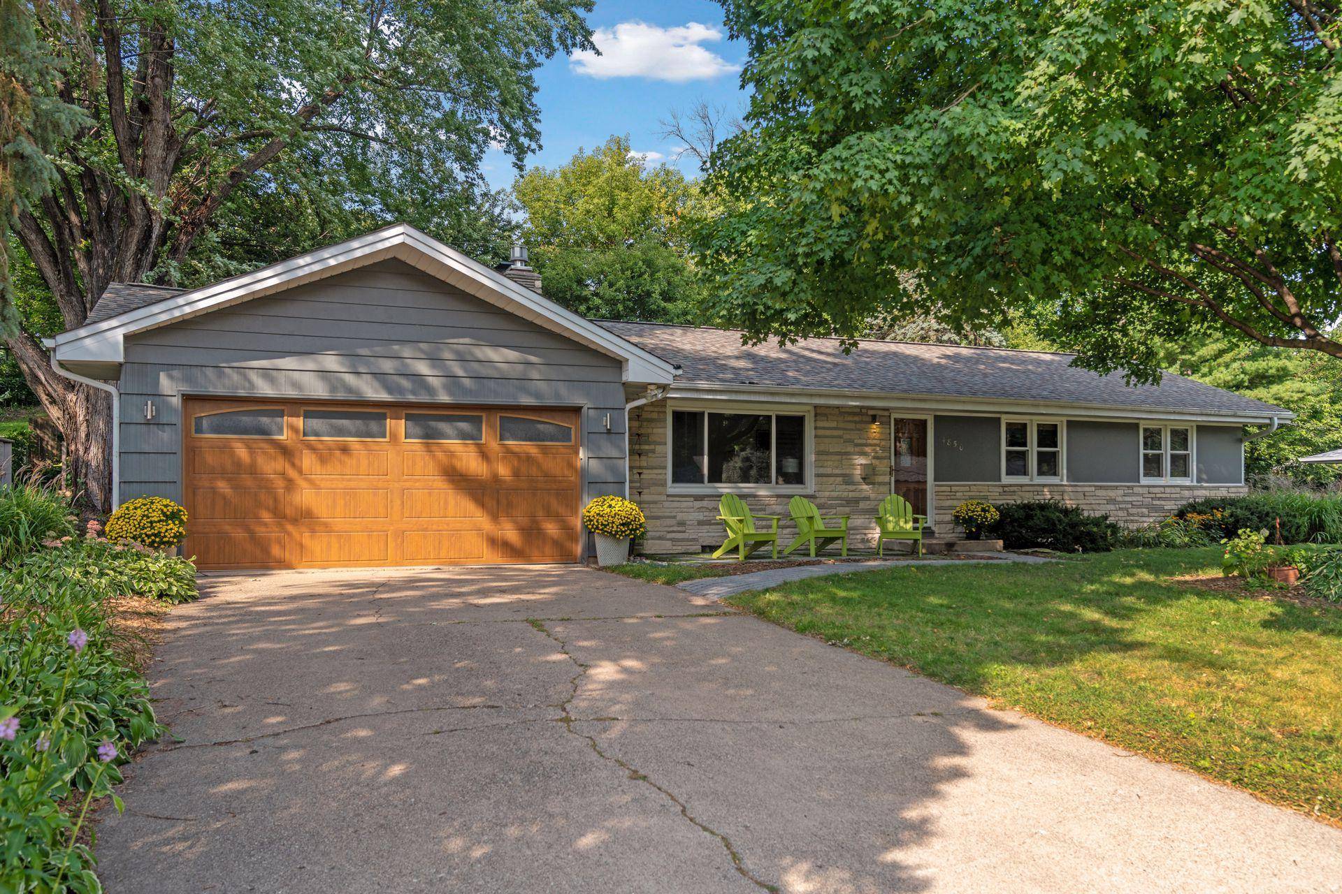 Golden Valley, MN 55422,4850 Dona LN