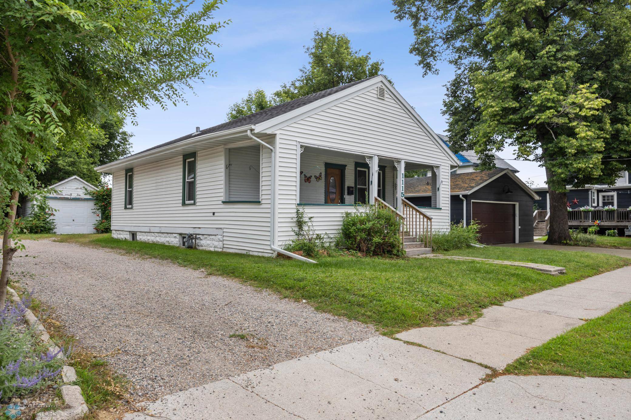 Fargo, ND 58102,1115 9th ST N