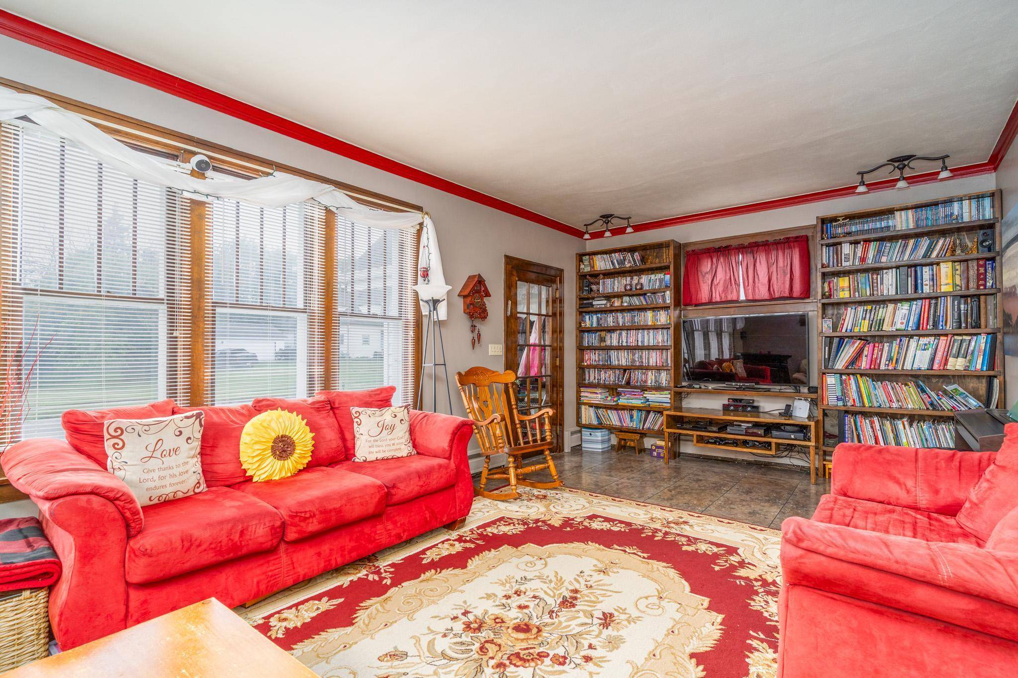 Crookston, MN 56716,615 Holly AVE