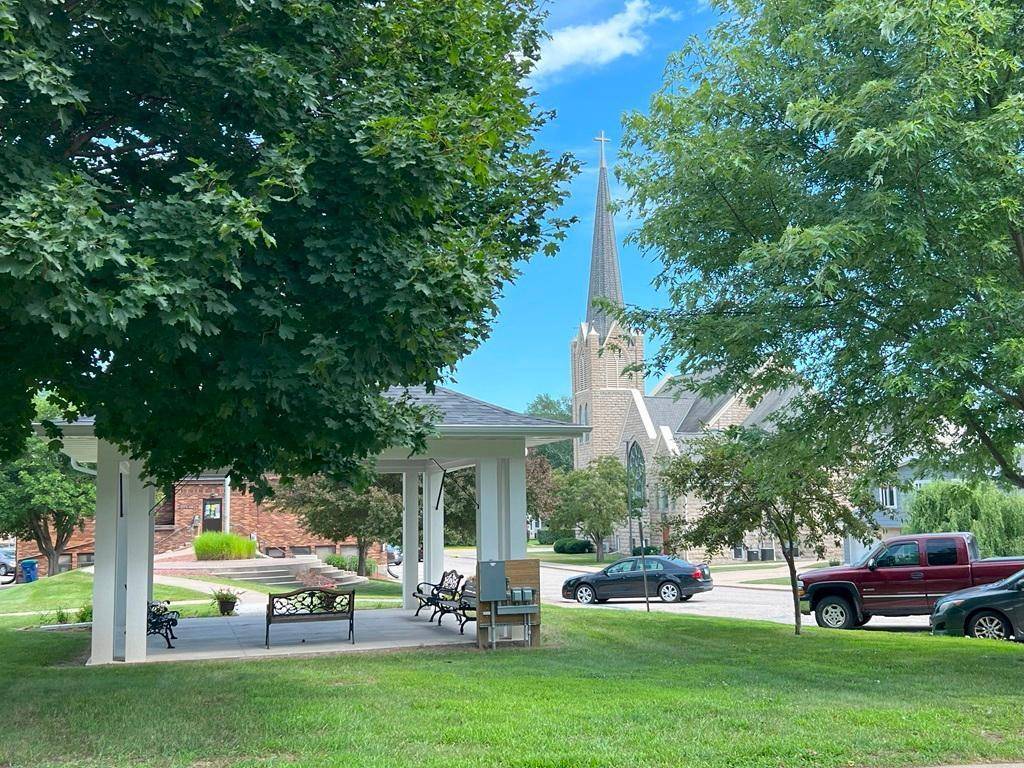 Rushford, MN 55971,111 N Elm ST