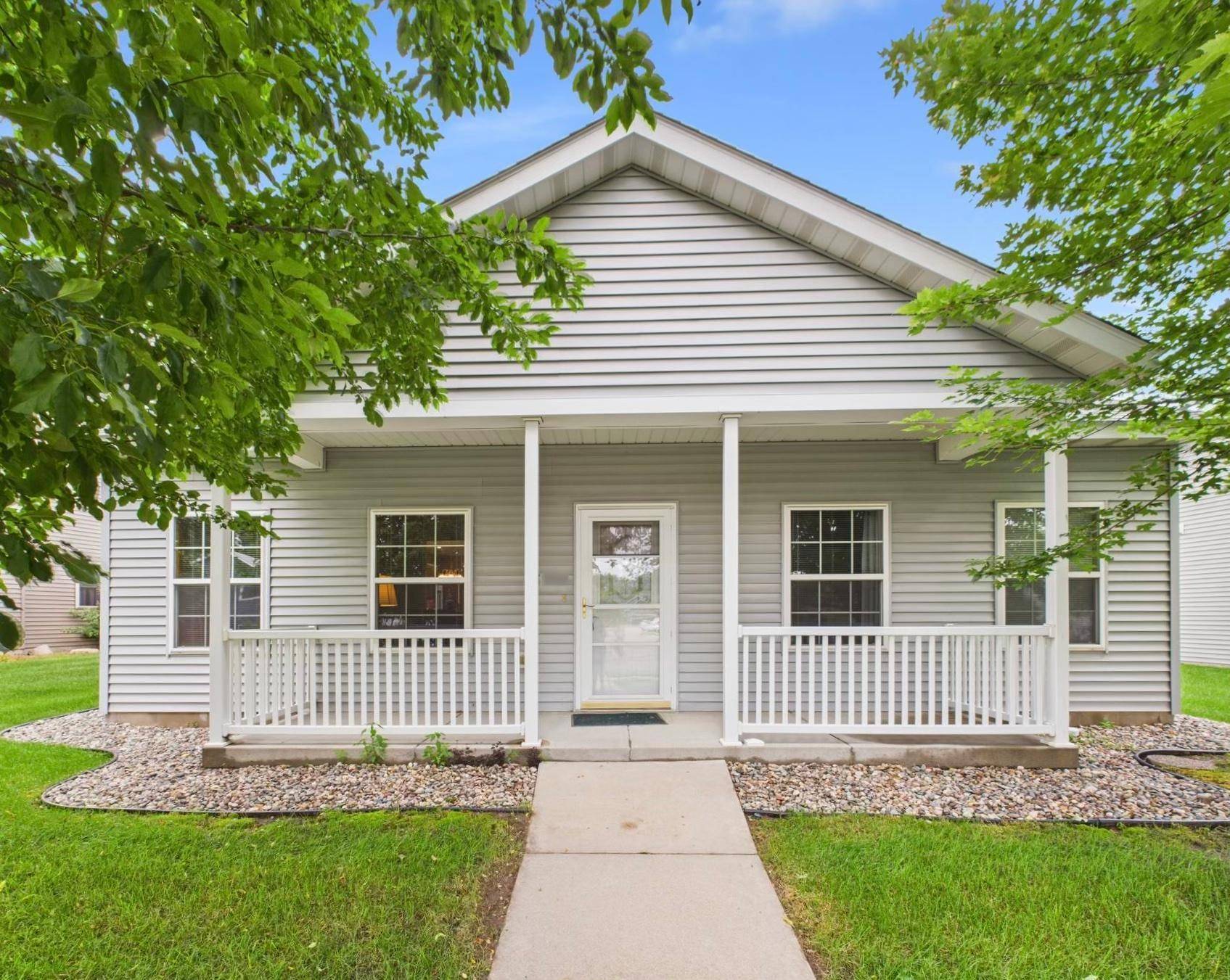 Sartell, MN 56377,1753 Knottingham DR