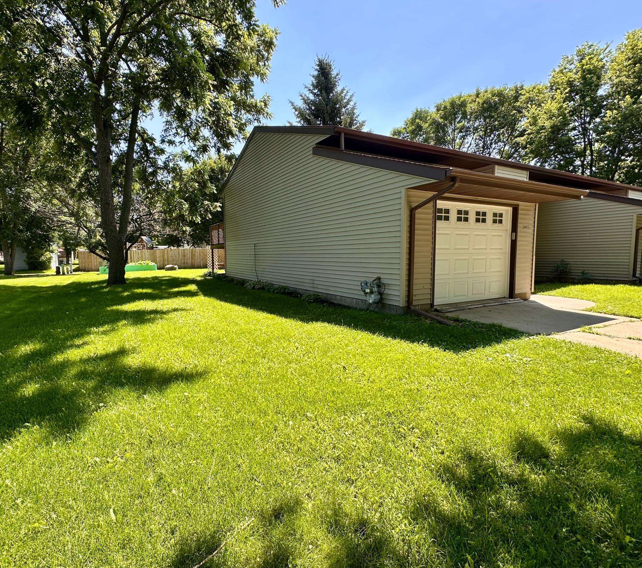Willmar, MN 56201,2605 8th ST SW