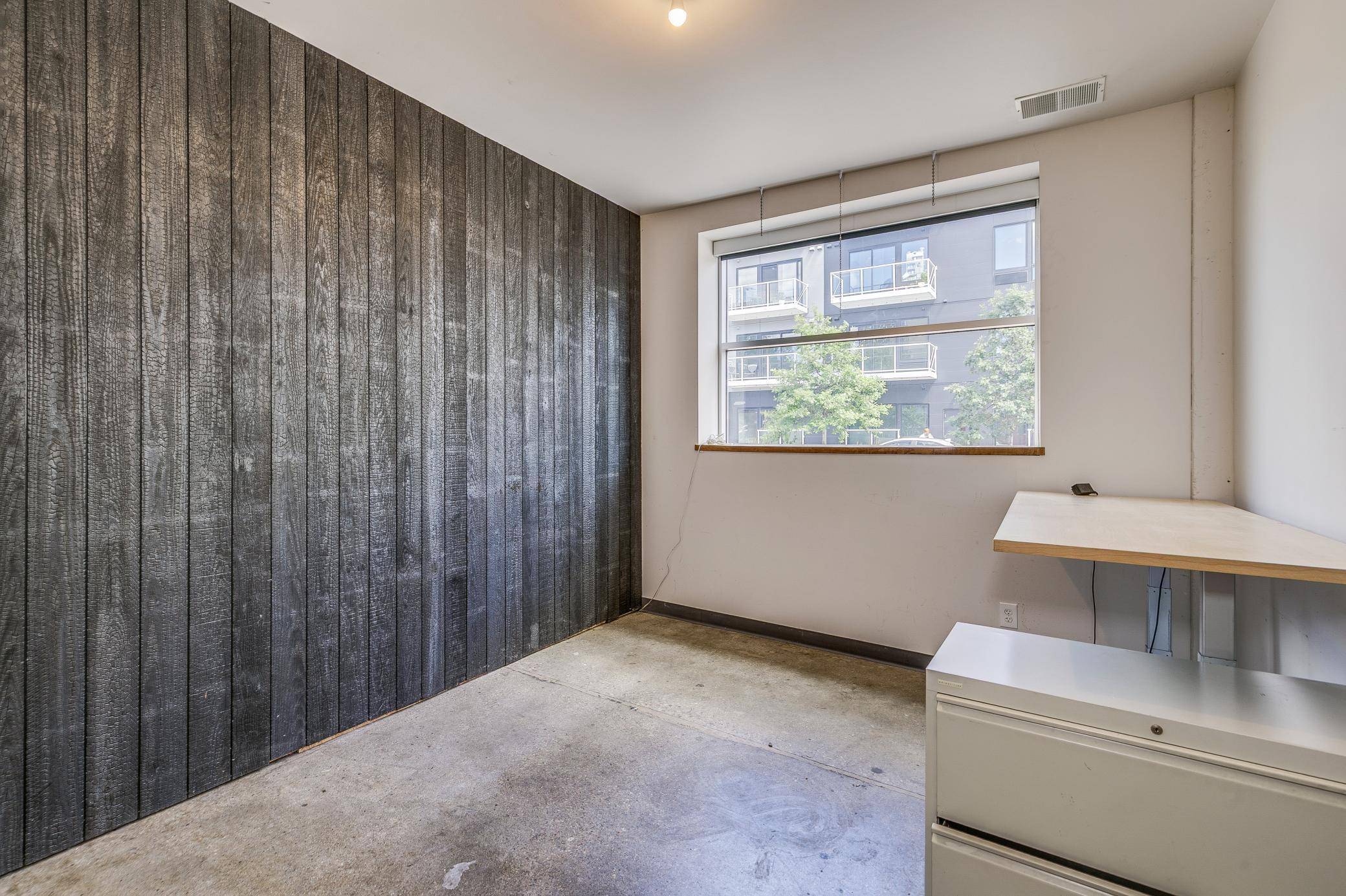 Saint Paul, MN 55114,2336 Territorial RD