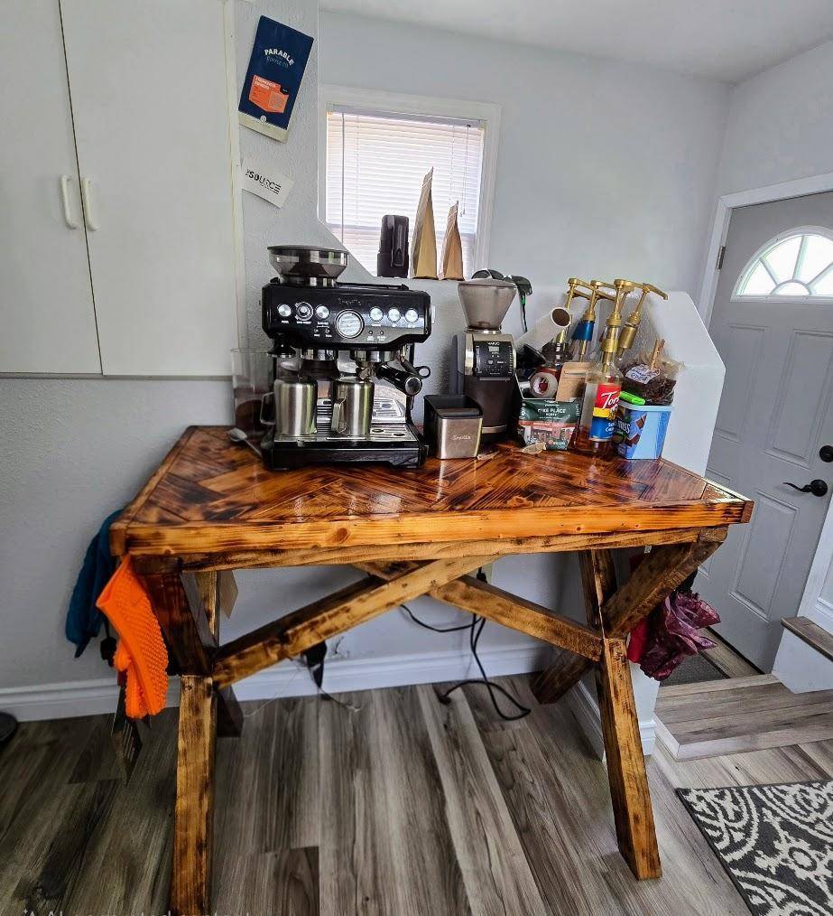 Pipestone, MN 56164,215 8th AVE SW