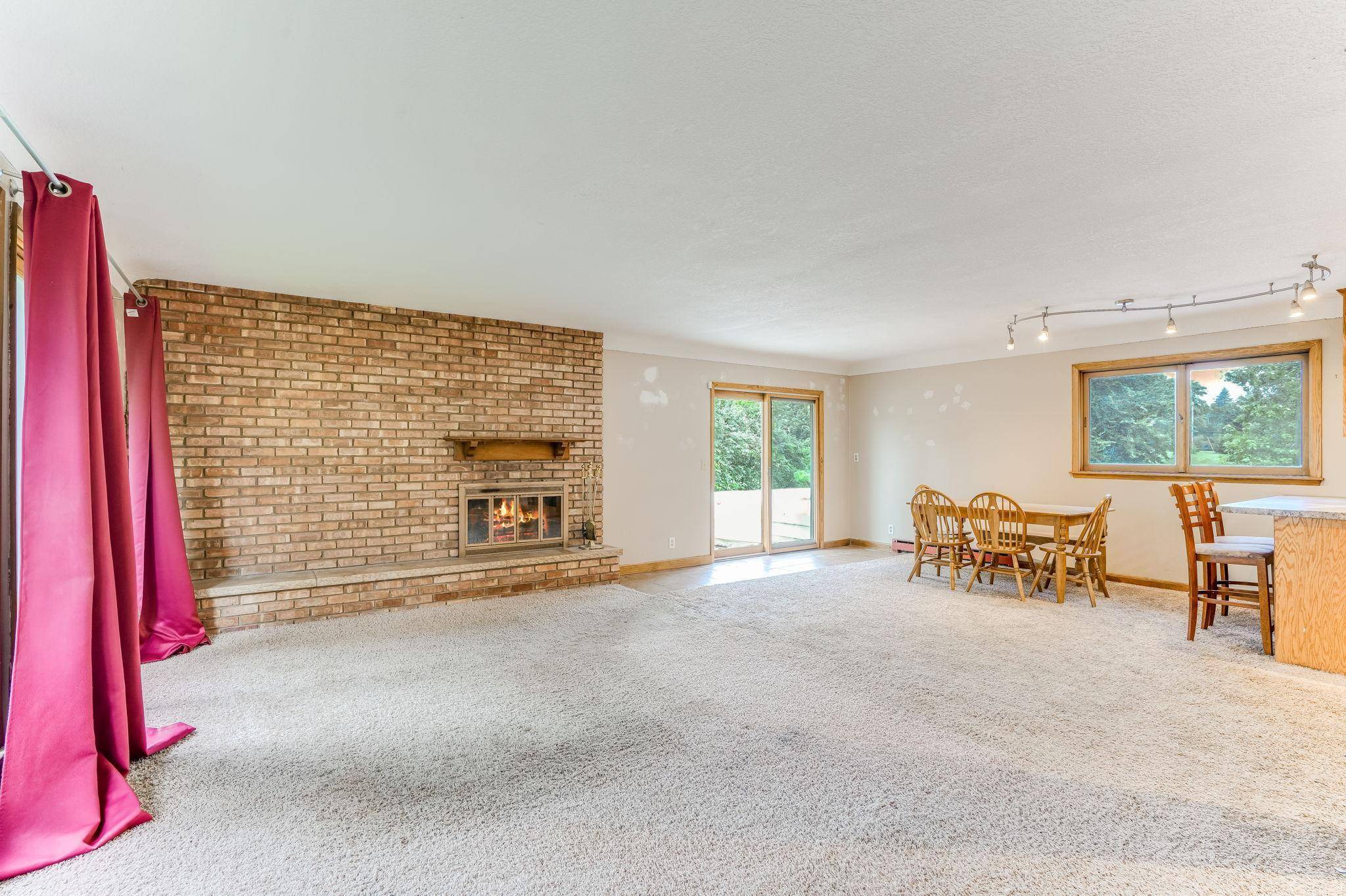 Mendota Heights, MN 55118,1941 Dodd RD