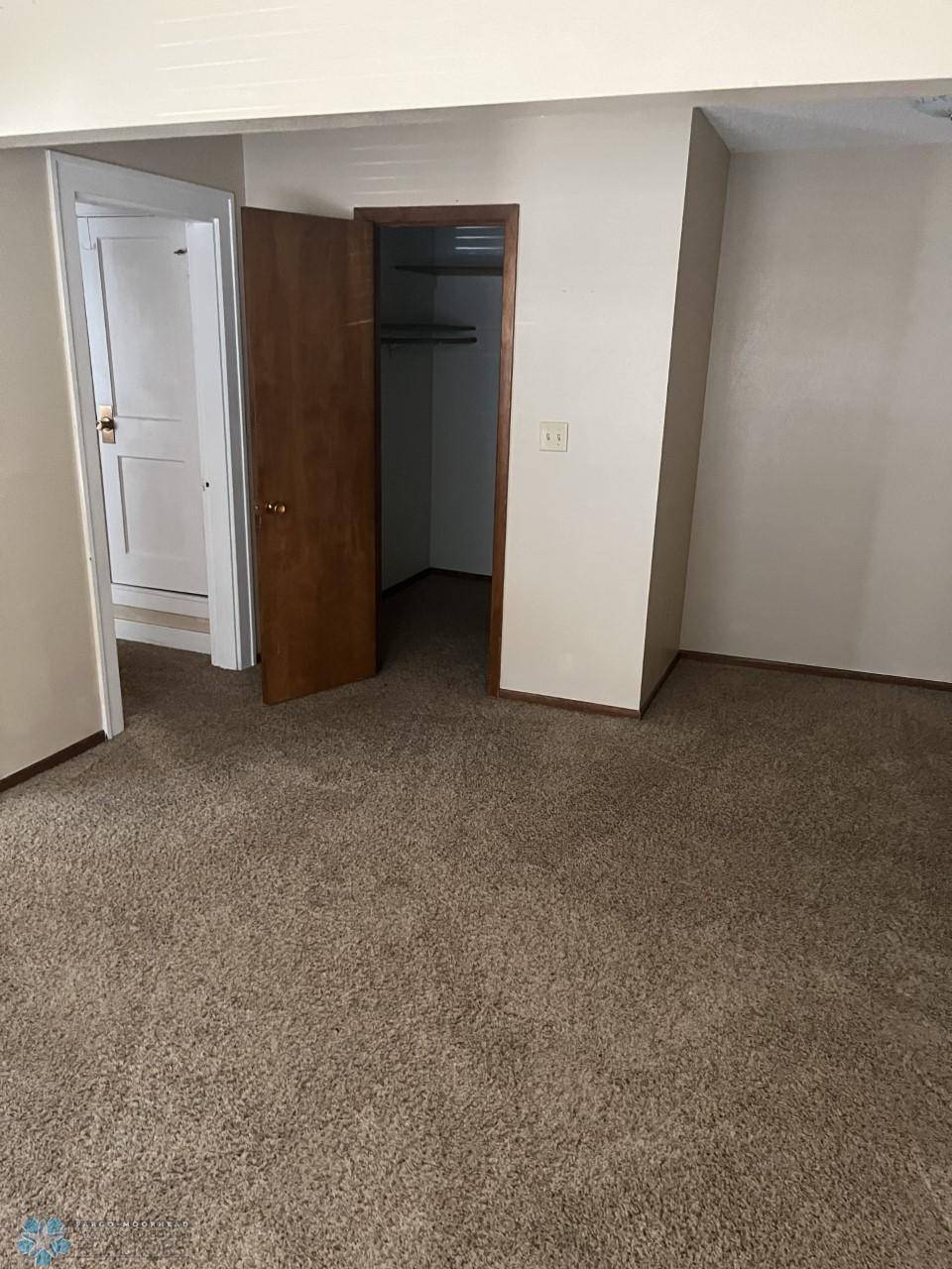Fargo, ND 58102,609 3rd ST N