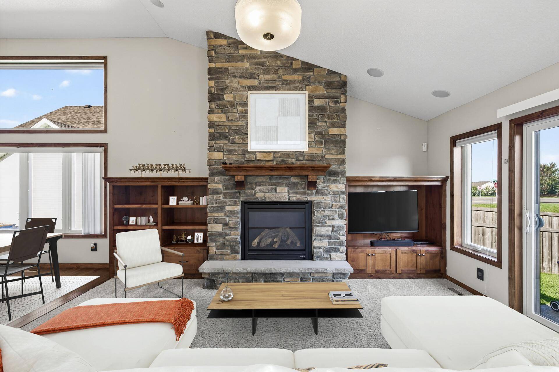 Shakopee, MN 55379,1353 Ridge LN