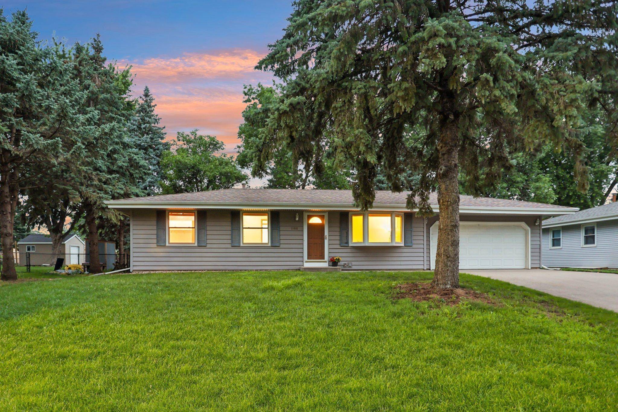 Shakopee, MN 55379,1188 Tyler ST S