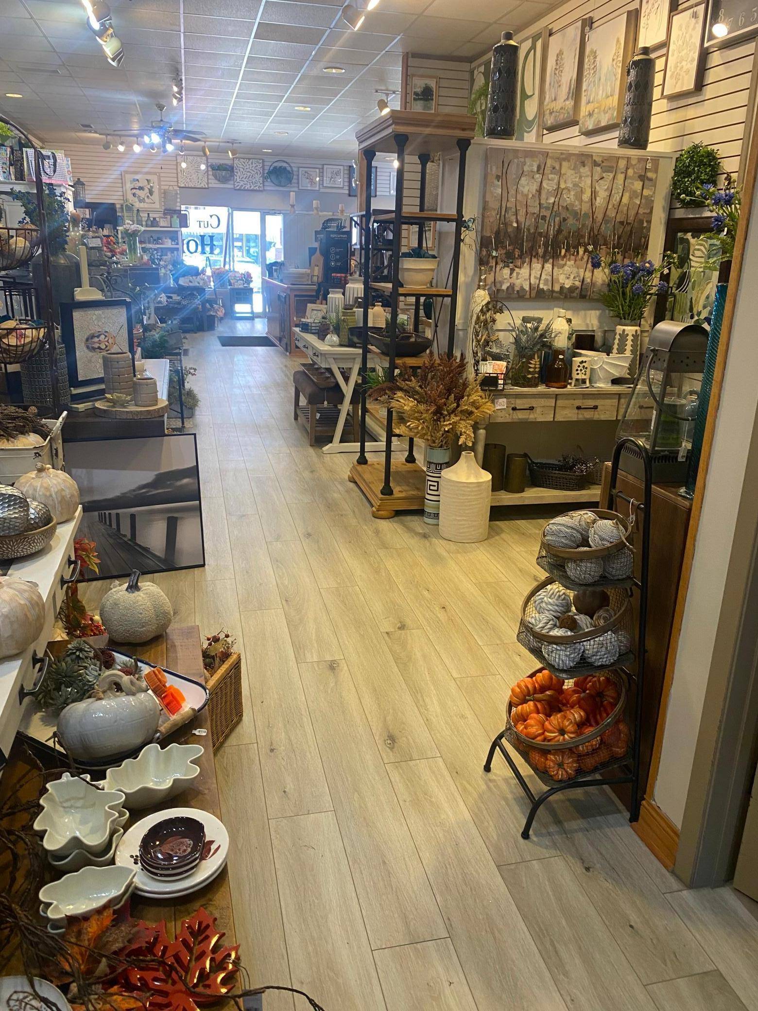 Red Wing, MN 55066,320 W 3rd ST