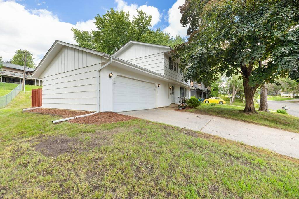 Bloomington, MN 55437,10548 Johnson RD