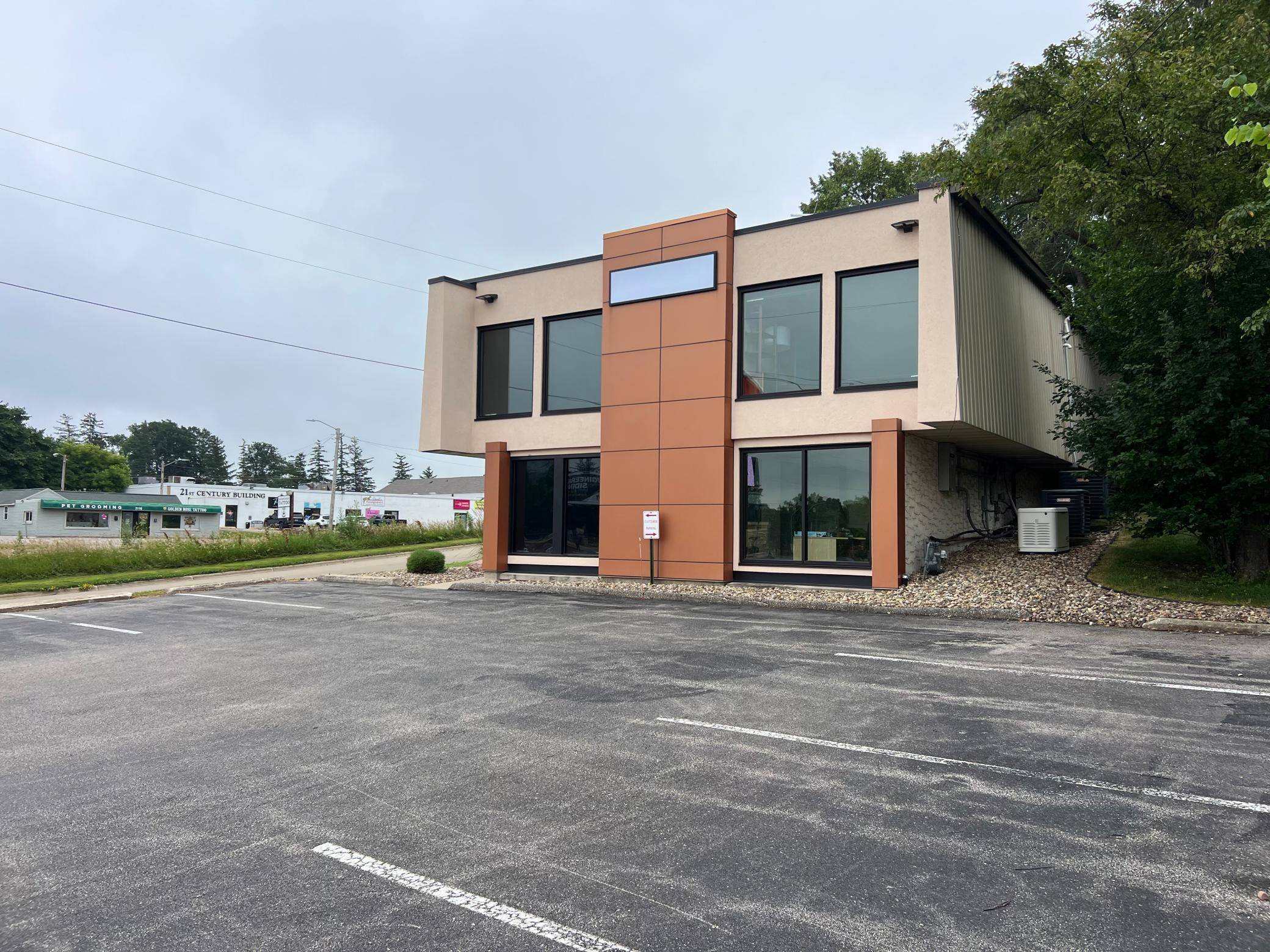 Rochester, MN 55904,2109 Broadway AVE S