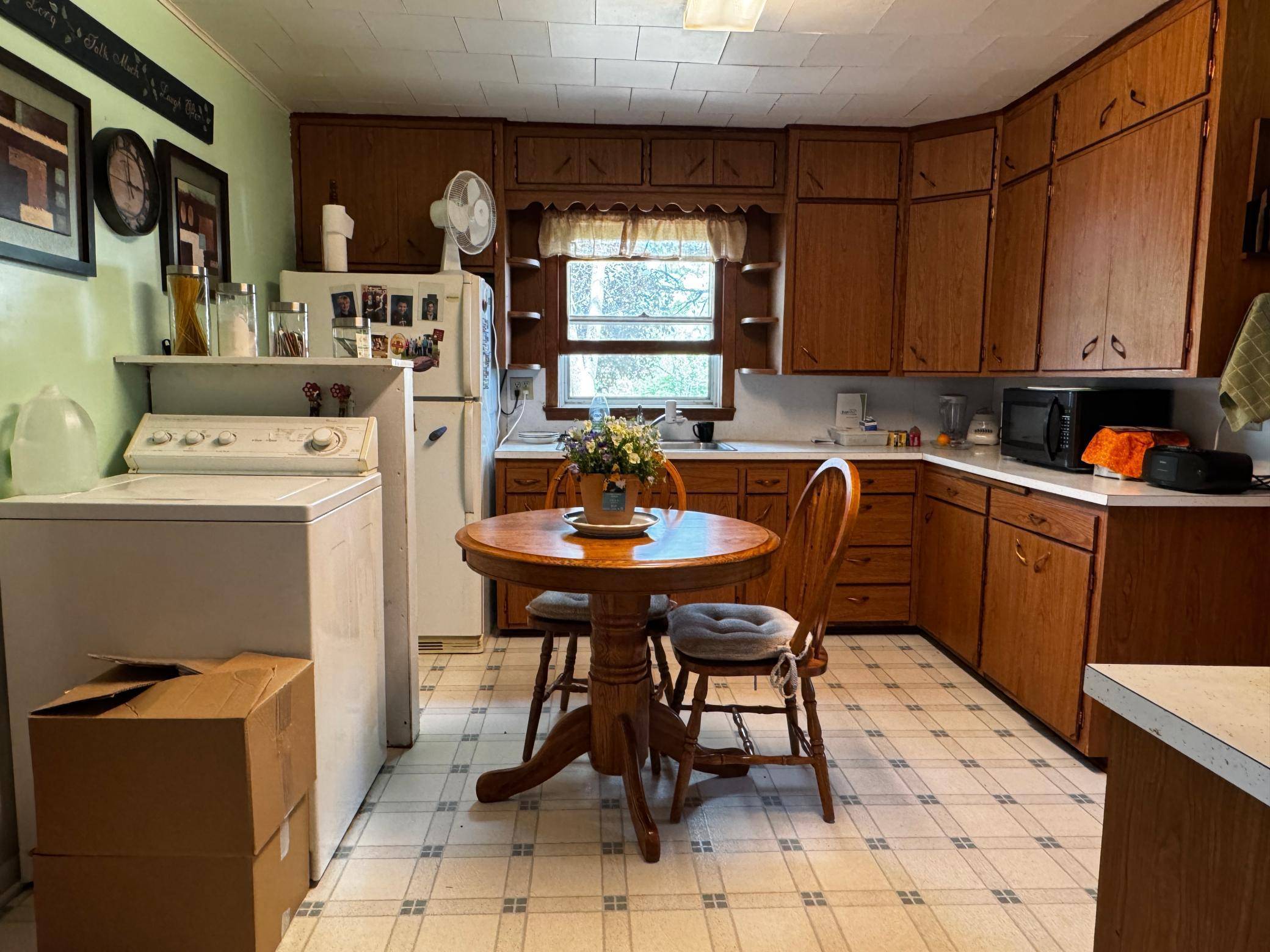 Jackson, MN 56143,208 Cush ST