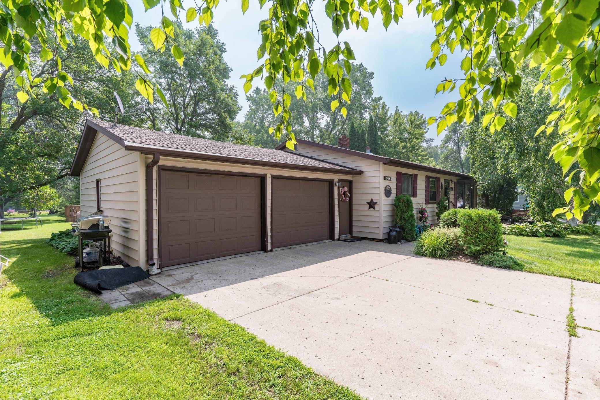 Fergus Falls, MN 56537,1506 N Park ST