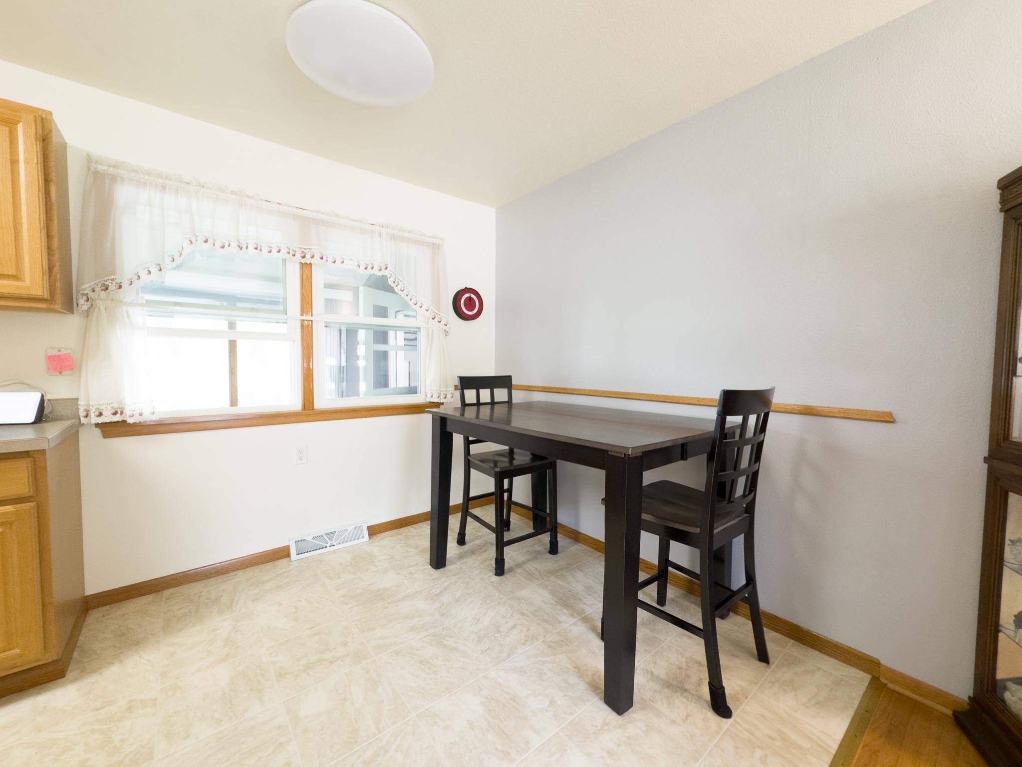 Moorhead, MN 56560,525 Maple LN